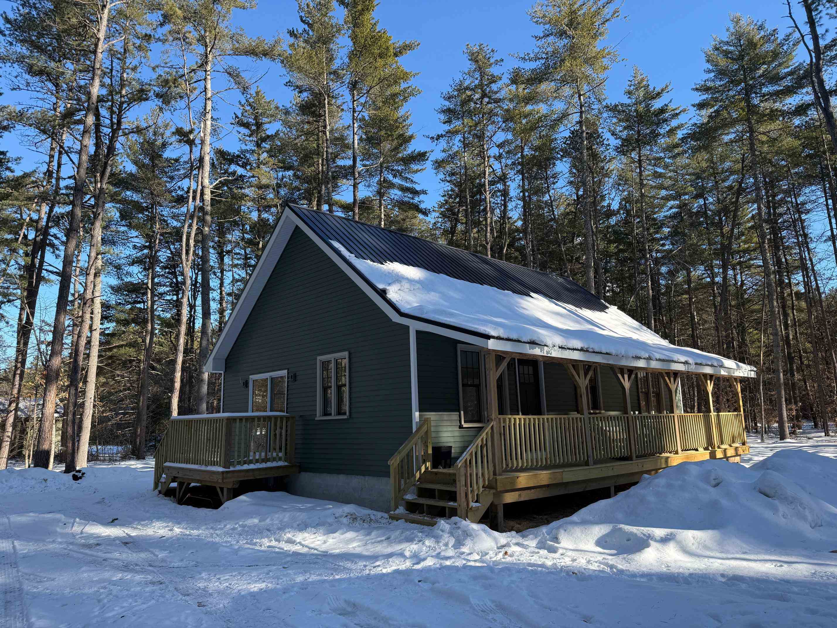 23 Poco Dr, Tamworth, NH 03886