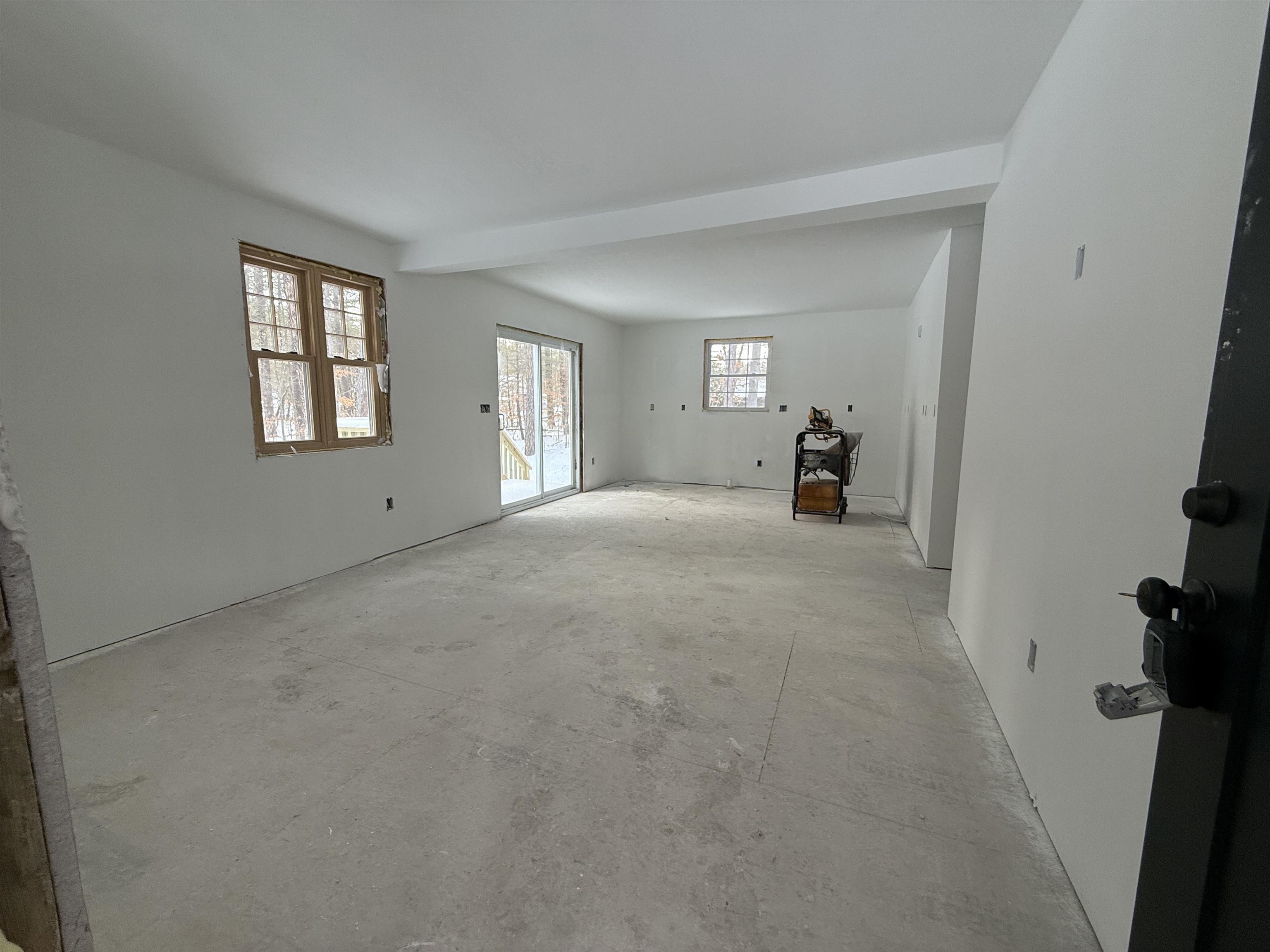 23 Poco Dr, Tamworth, NH 03886