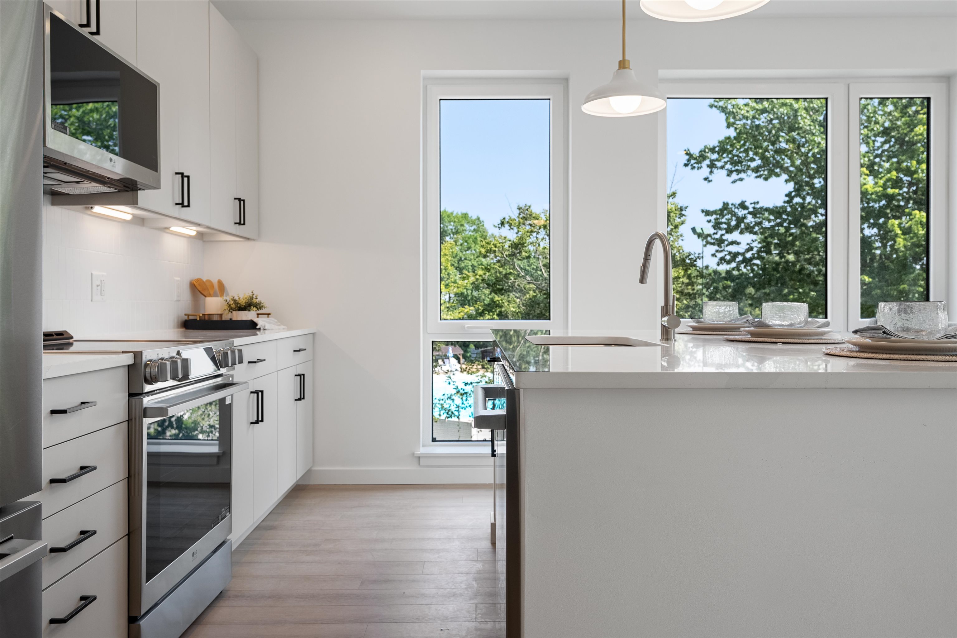 80 Constitution Ave, Portsmouth, NH 03801