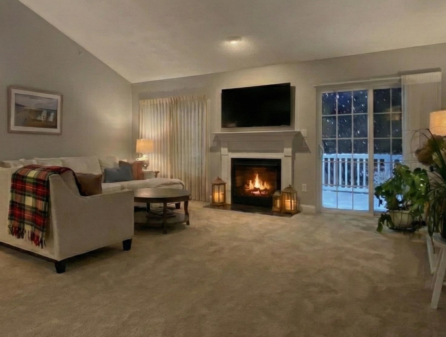 127 Cowbell Crossing, Atkinson, NH 03811