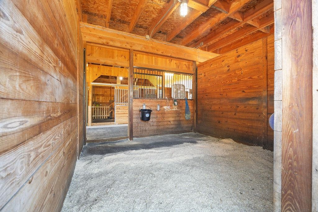 337 Middle Rd, Brentwood, NH 03833