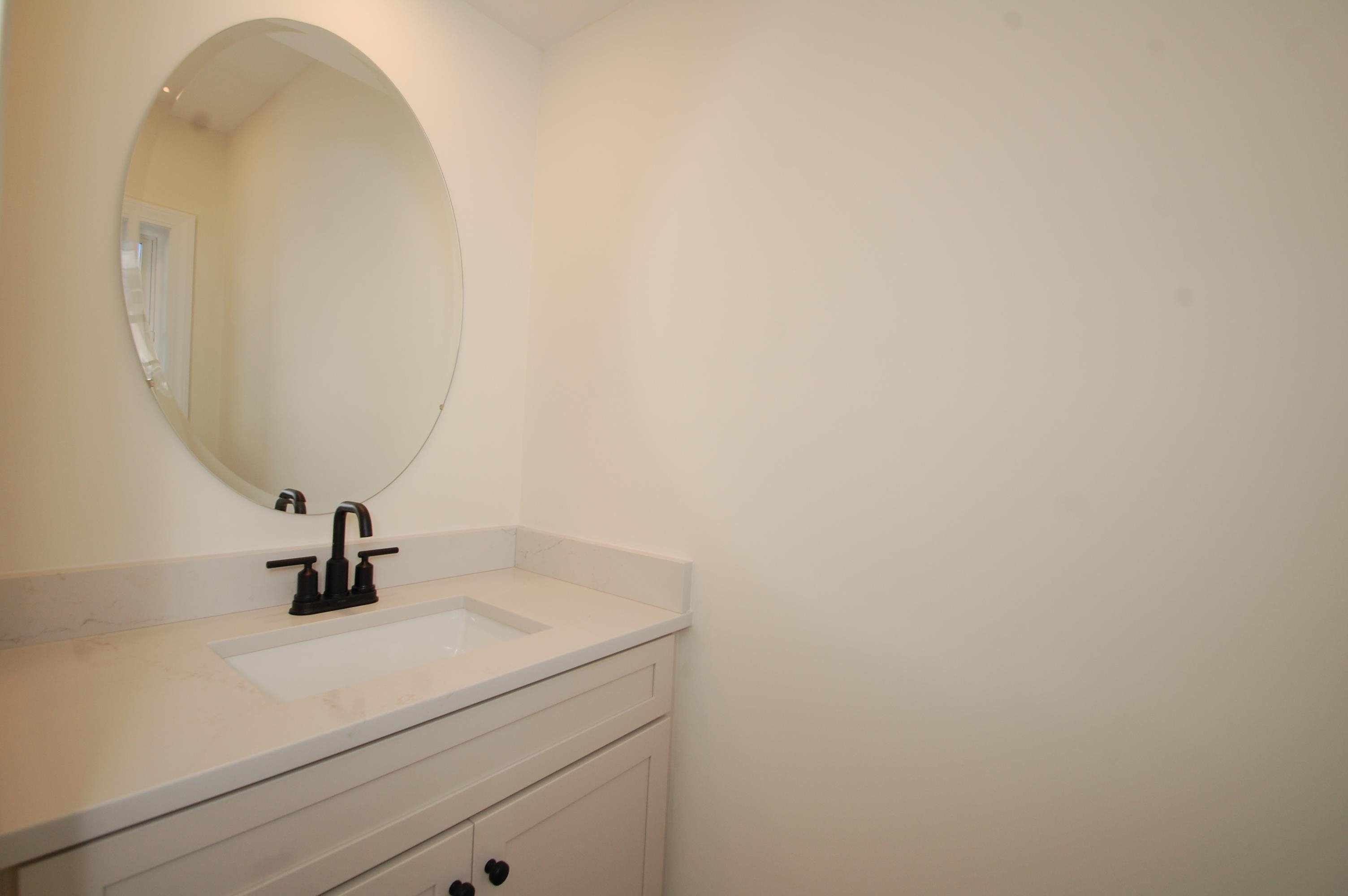 3B Dearborn Cir, Goffstown, NH 03045