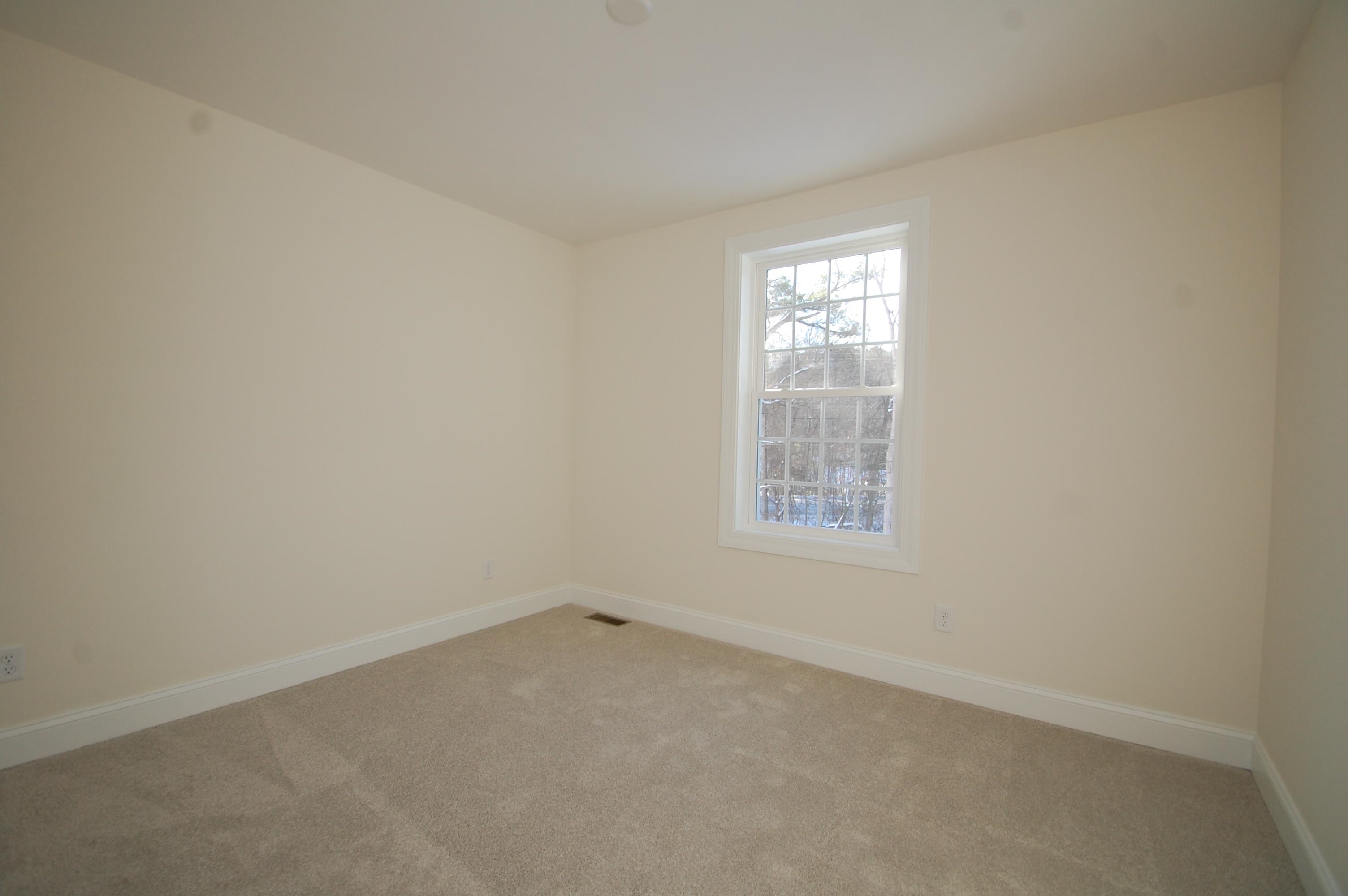 3B Dearborn Cir, Goffstown, NH 03045