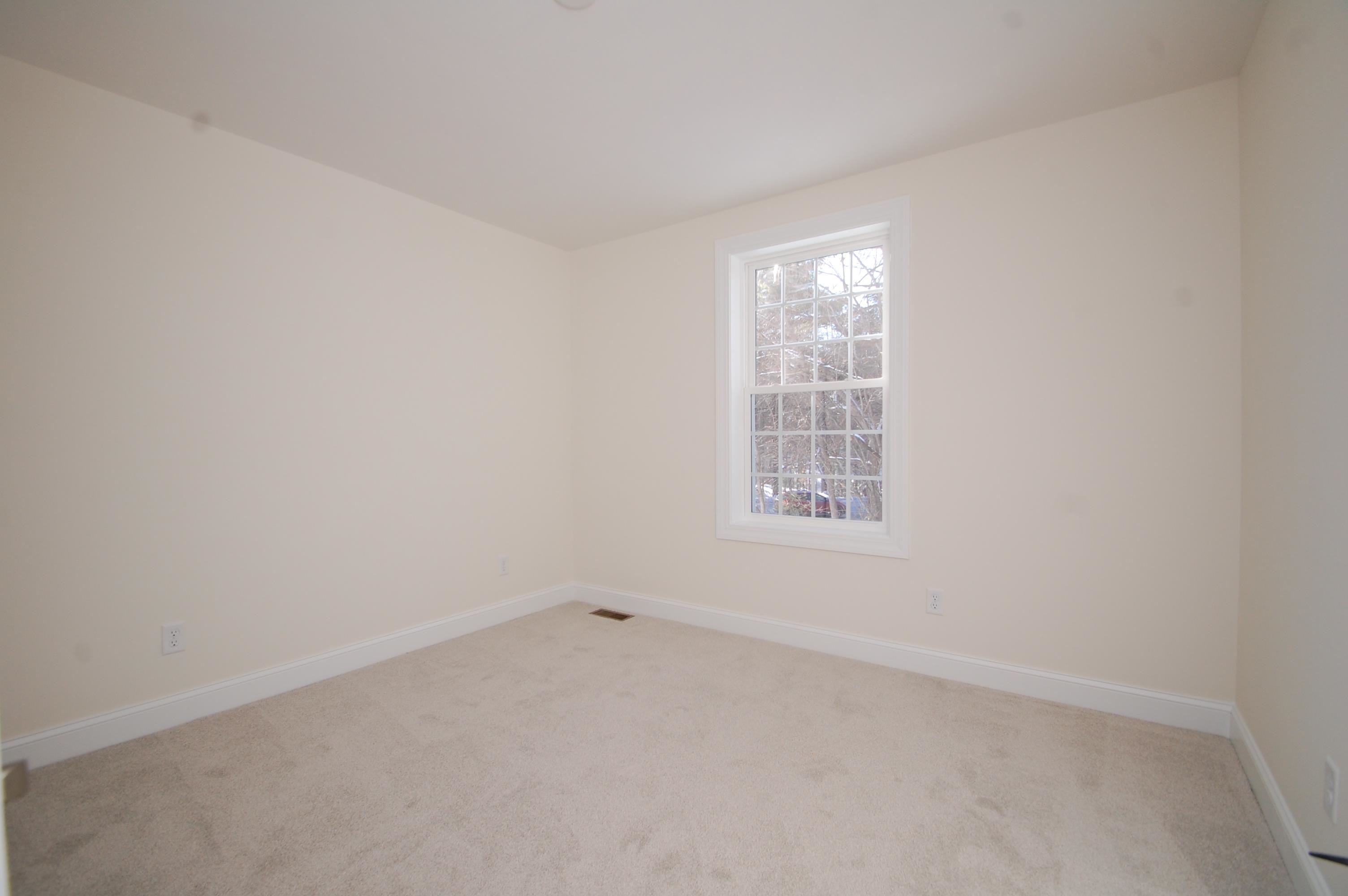 3A Dearborn Cir, Goffstown, NH 03045