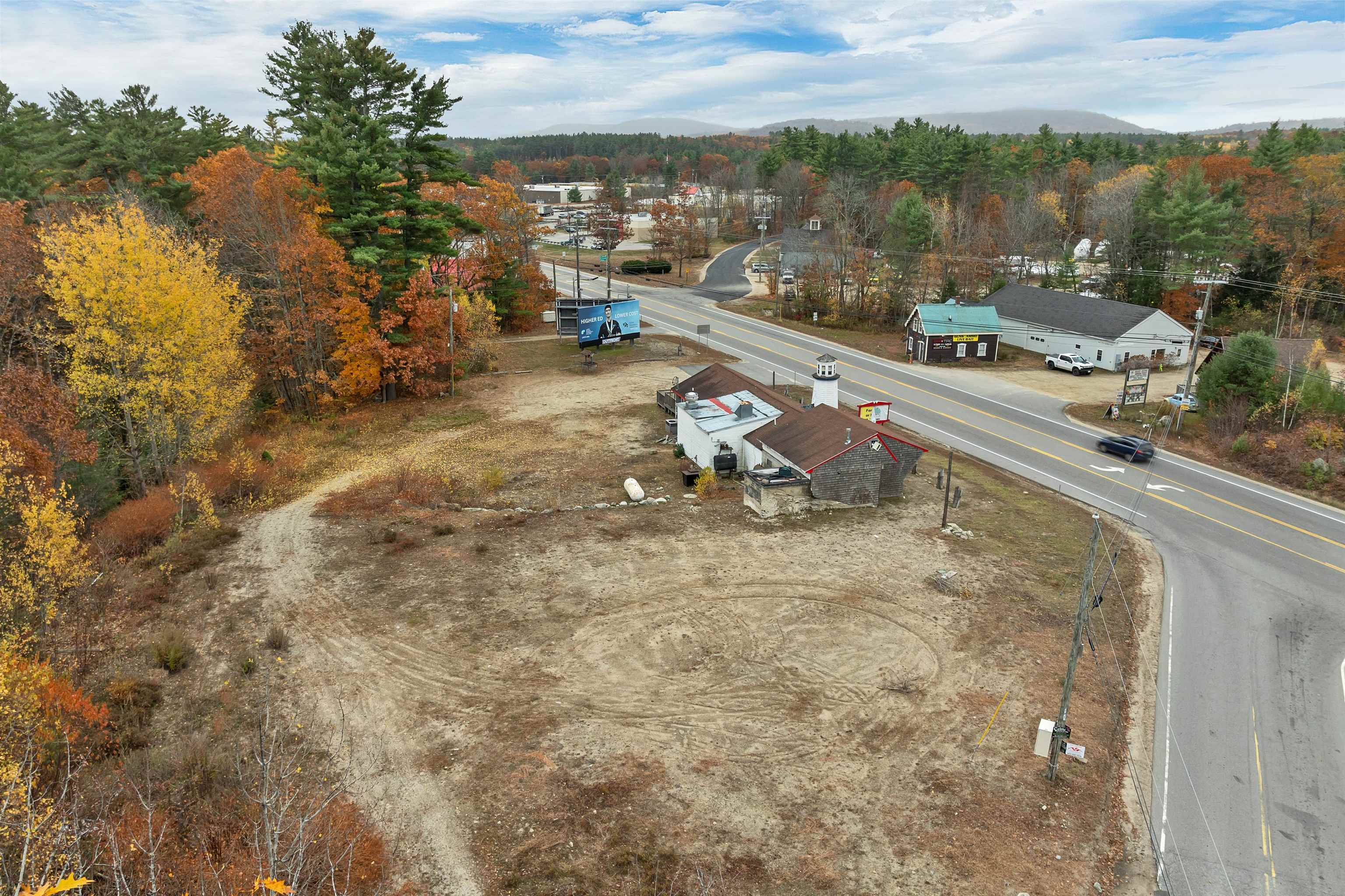 954 Route 16 , Ossipee, NH 03864