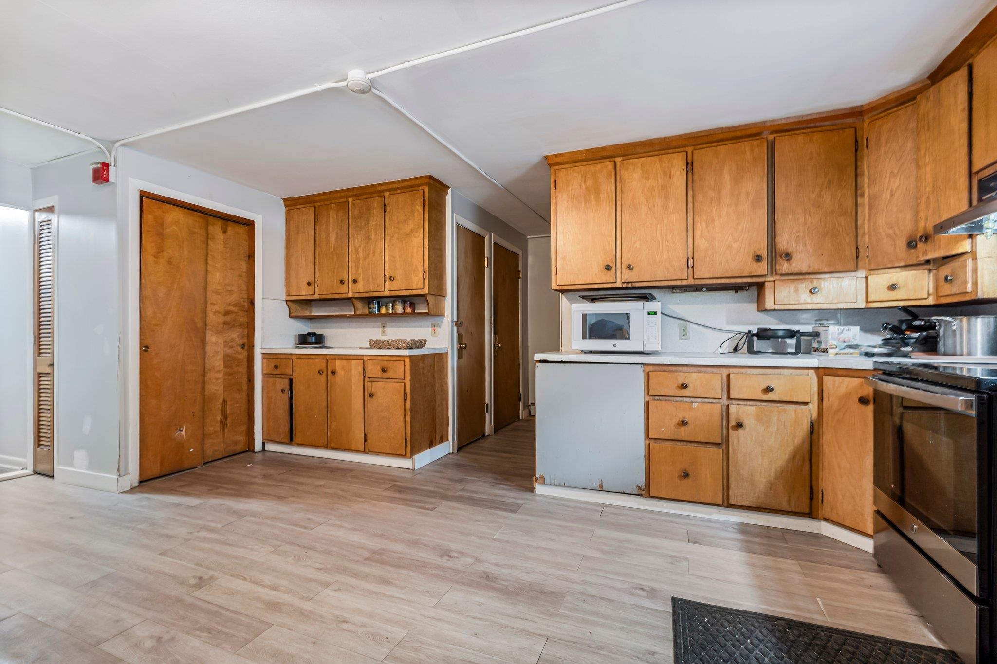 151 Pearl St, Manchester, NH 03104