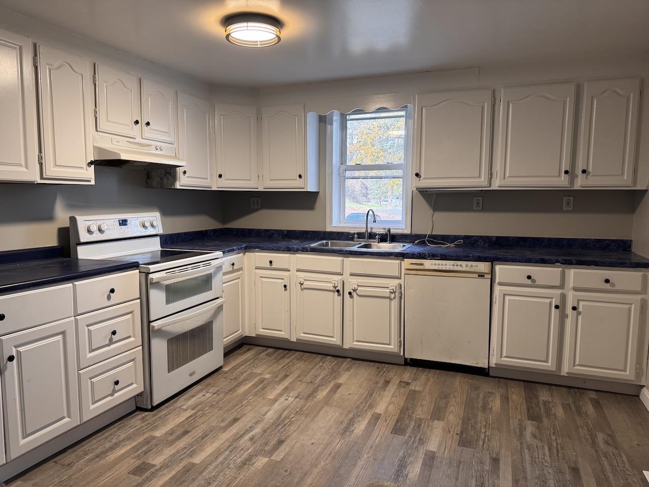 L Shape Kitchen