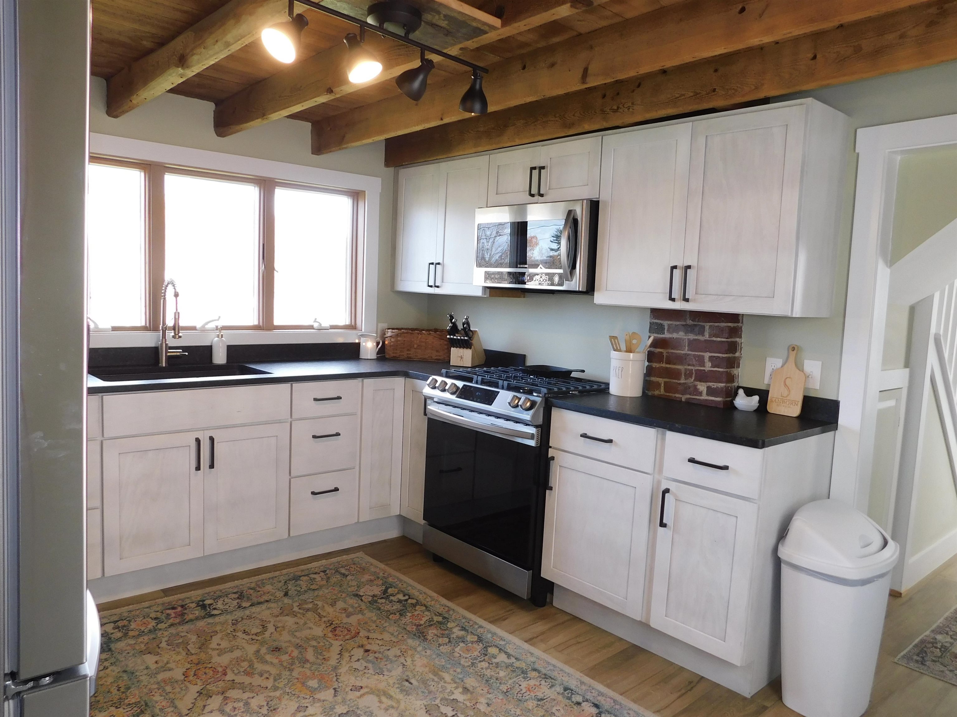 39 Rines Rd, Wakefield, NH 03872