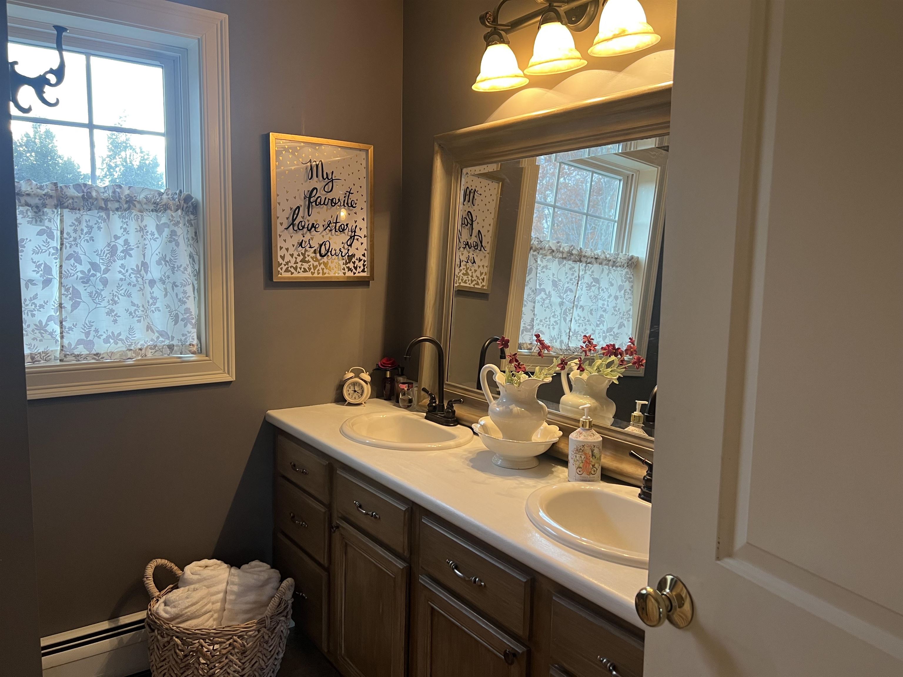 98 Perry Rd, Jaffrey, NH 03452