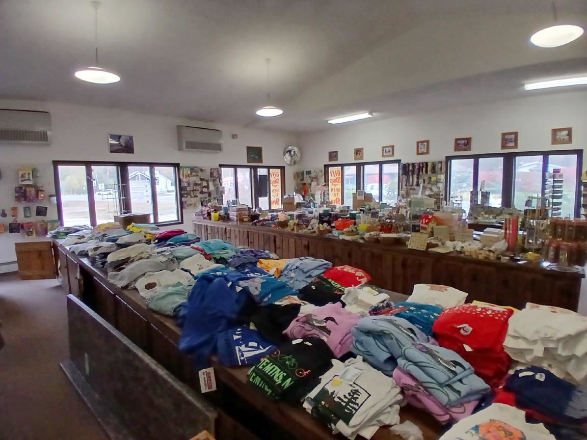 374 Us Route 3, Lincoln, NH 03251