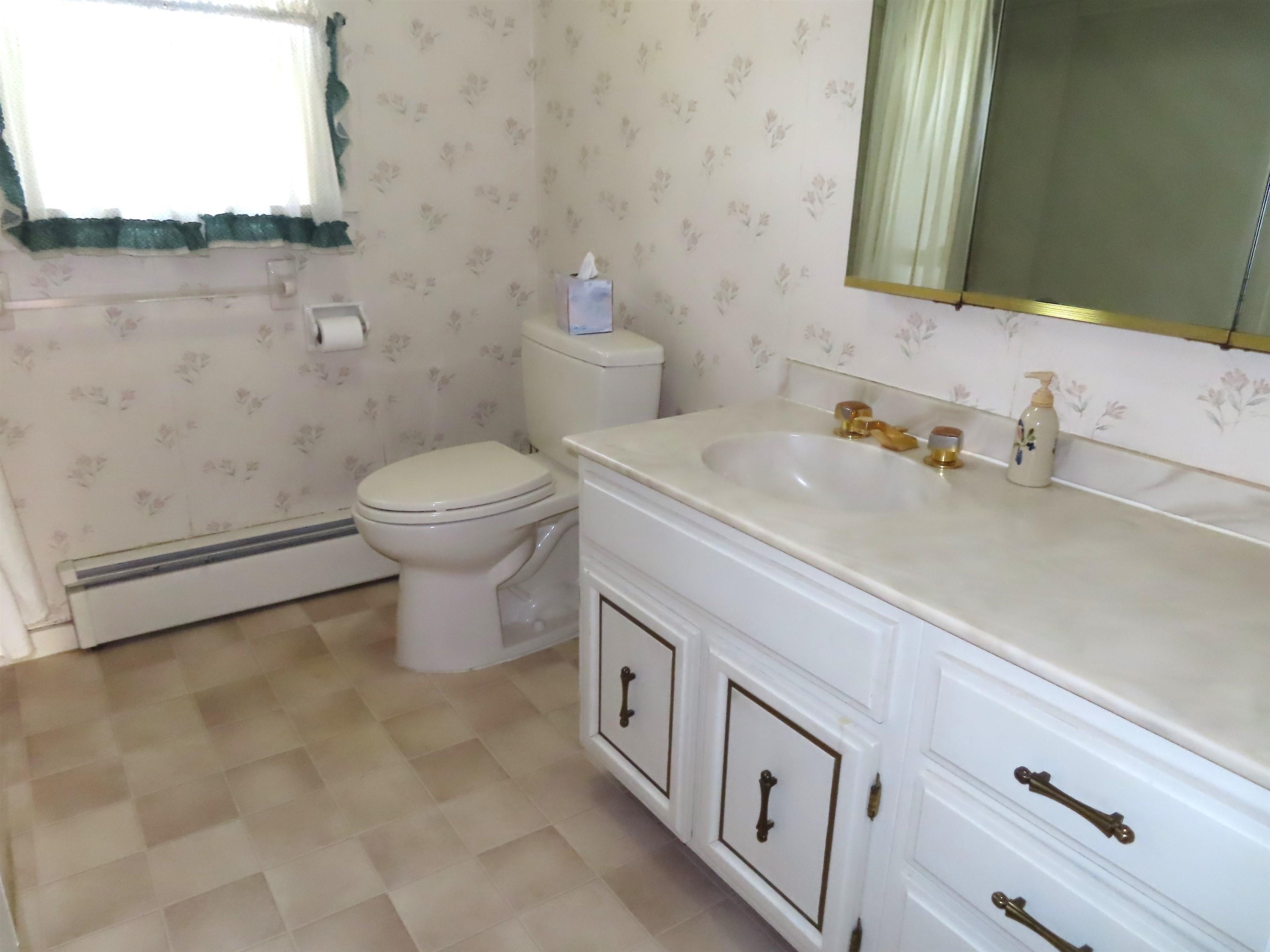 471 Chapman Rd, Keene, NH 03431