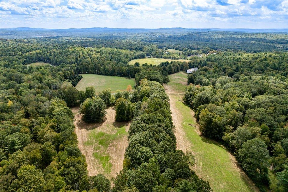 22 Abberton Rd, Canterbury, NH 03224