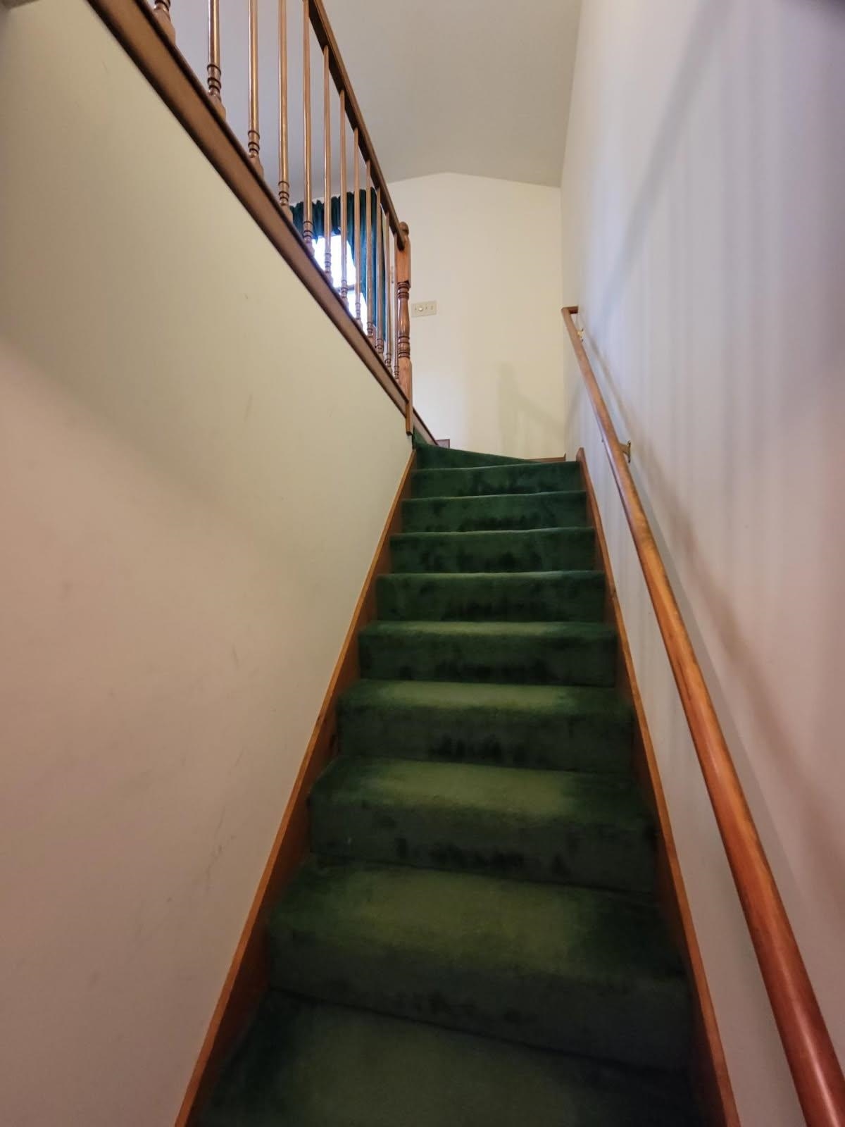 96 Dam Site Rd, Barnstead, NH 03225