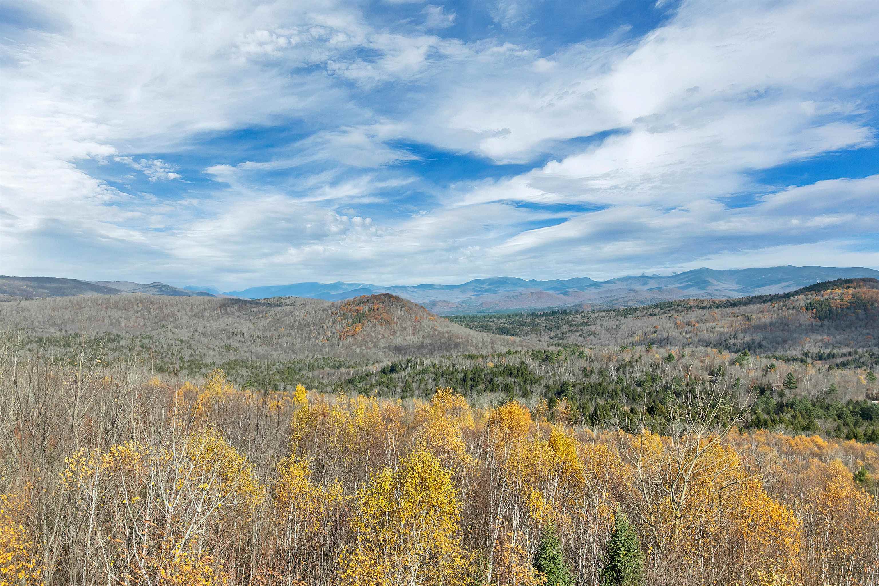 Glade Cir, Campton, NH 03223