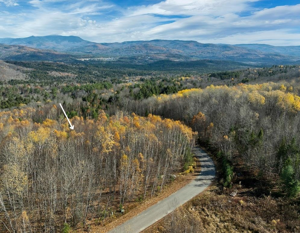 Glade Cir, Campton, NH 03223