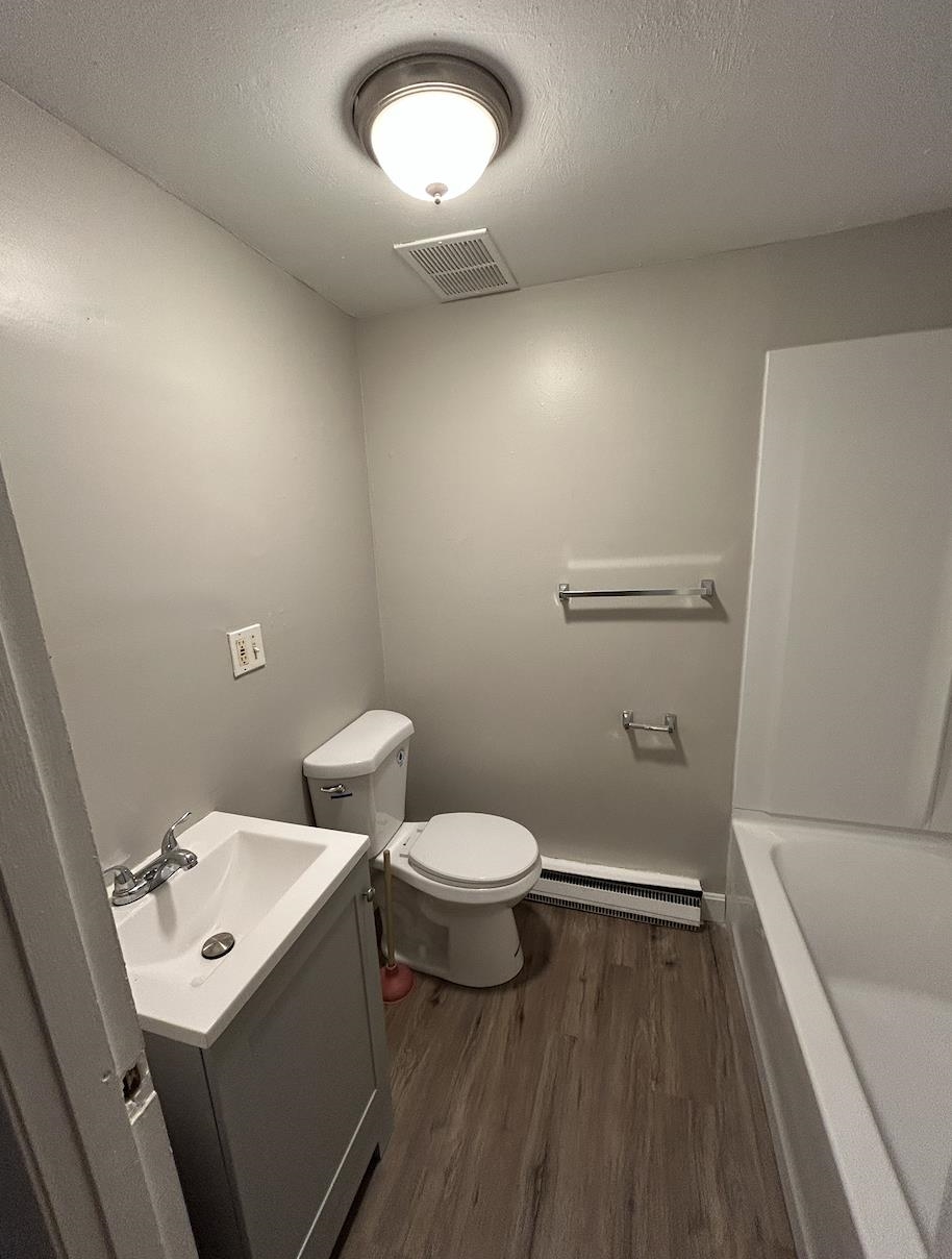 150 S Main St, Newport, NH 03773-1835