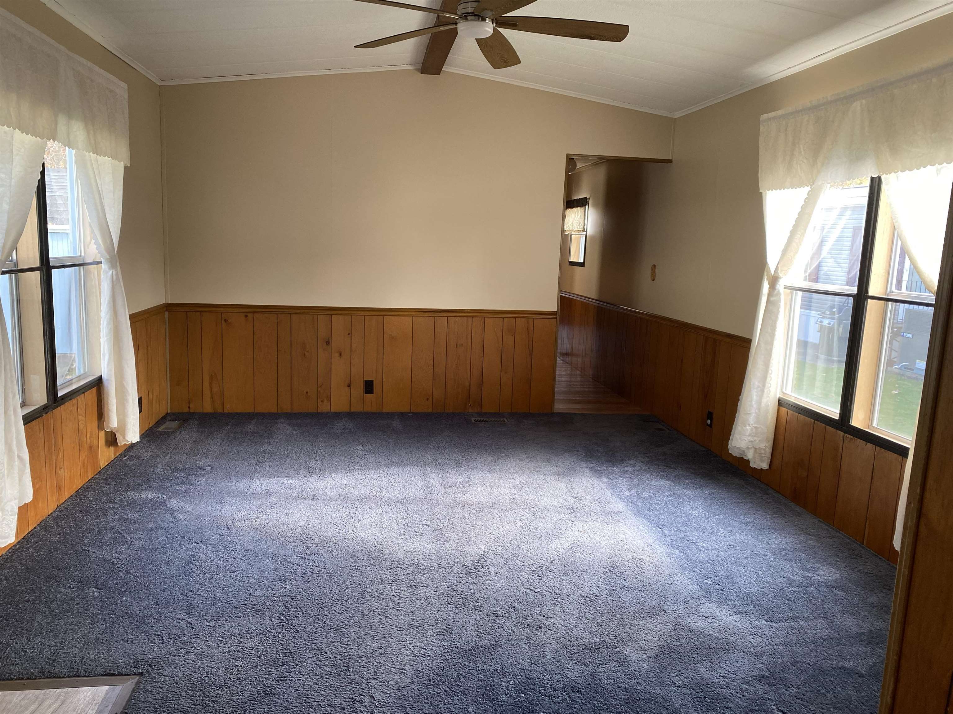 19 First St, Exeter, NH 03833