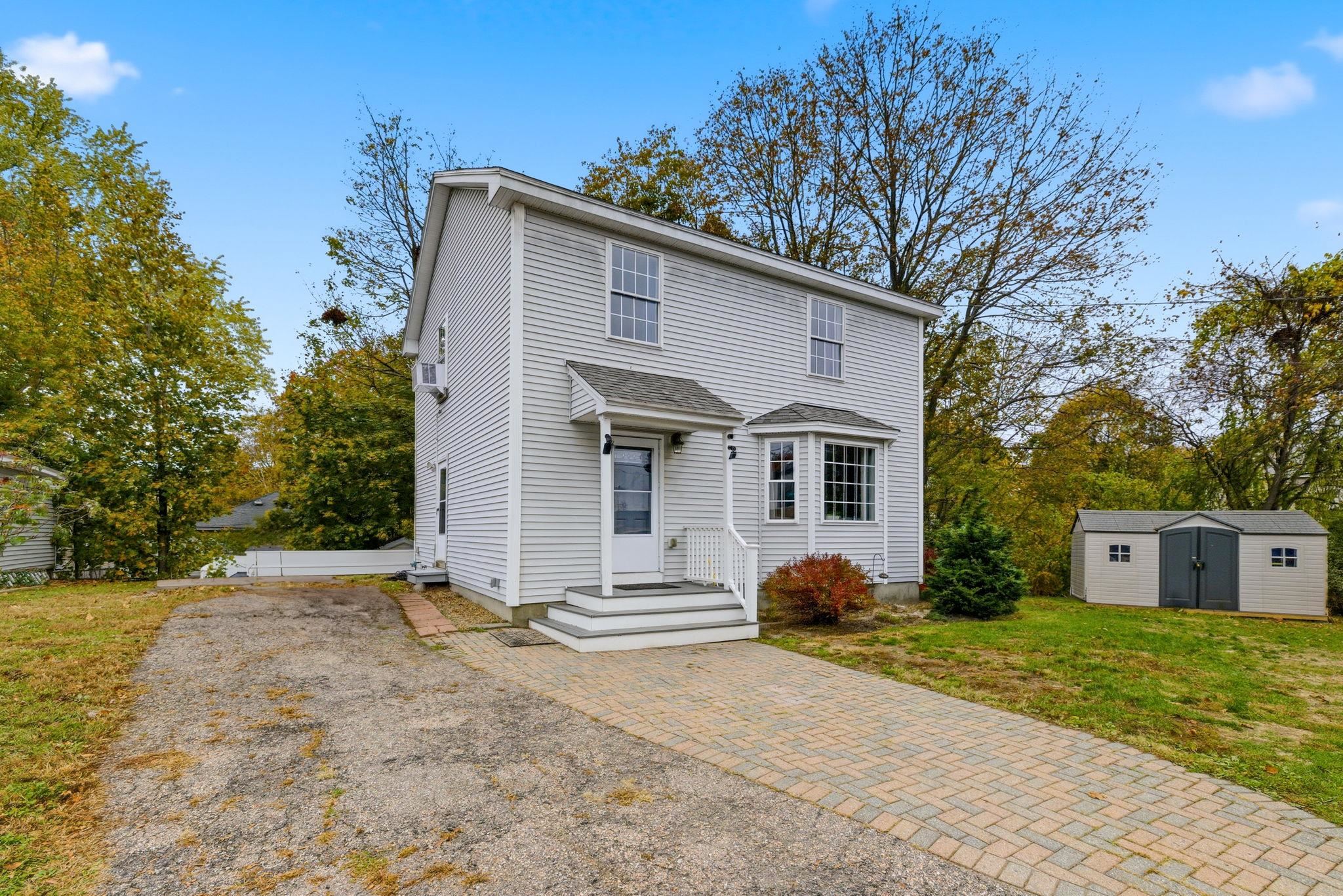 121 Peabody Ave, Manchester, NH 03109