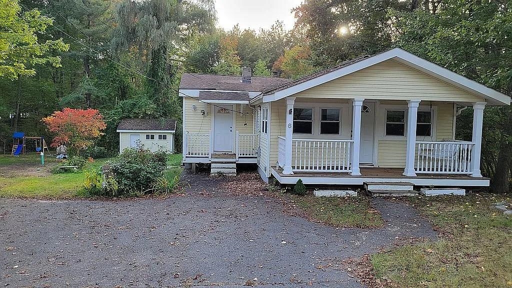 MLS 5068583: 6 Hilda Avenue, Derry NH