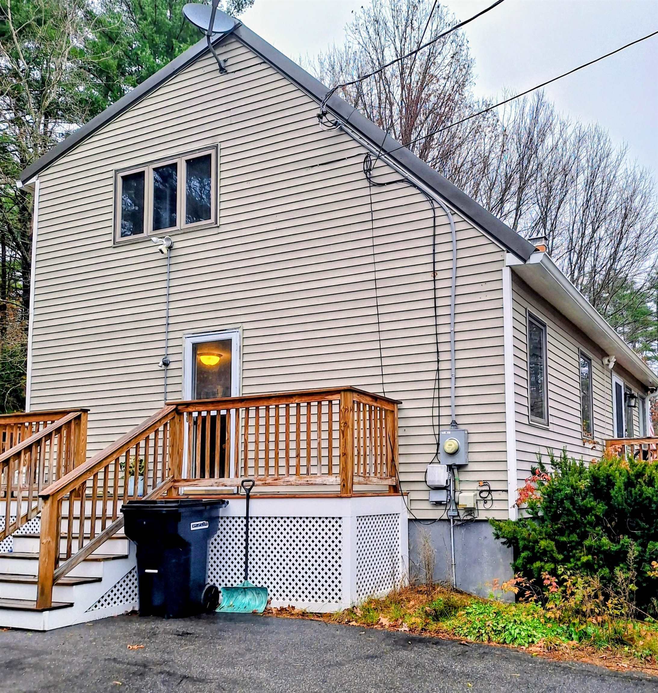 299 Concord Rd, Northfield, NH 03276