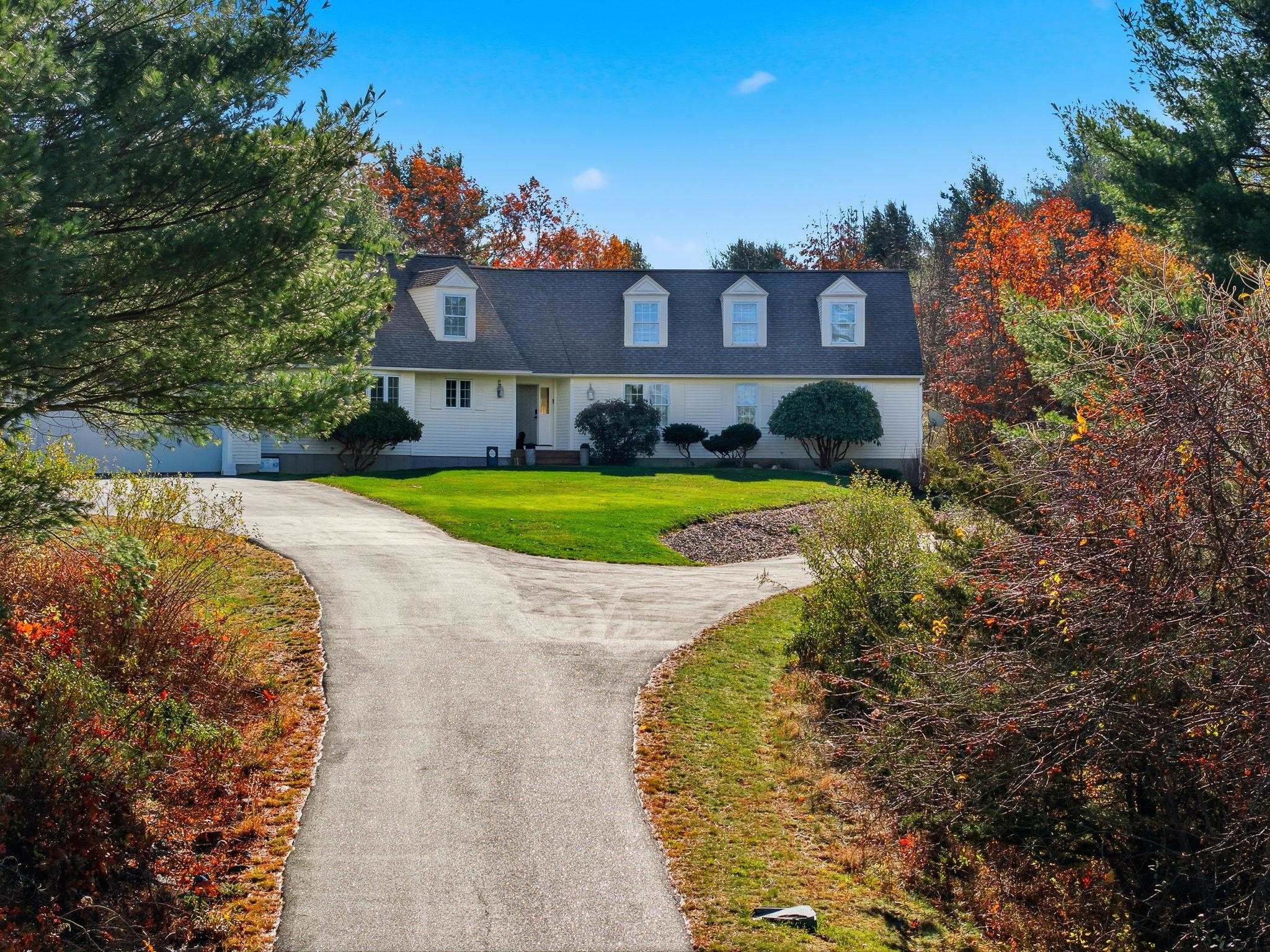 276 N Amherst Rd, Bedford, NH 03110