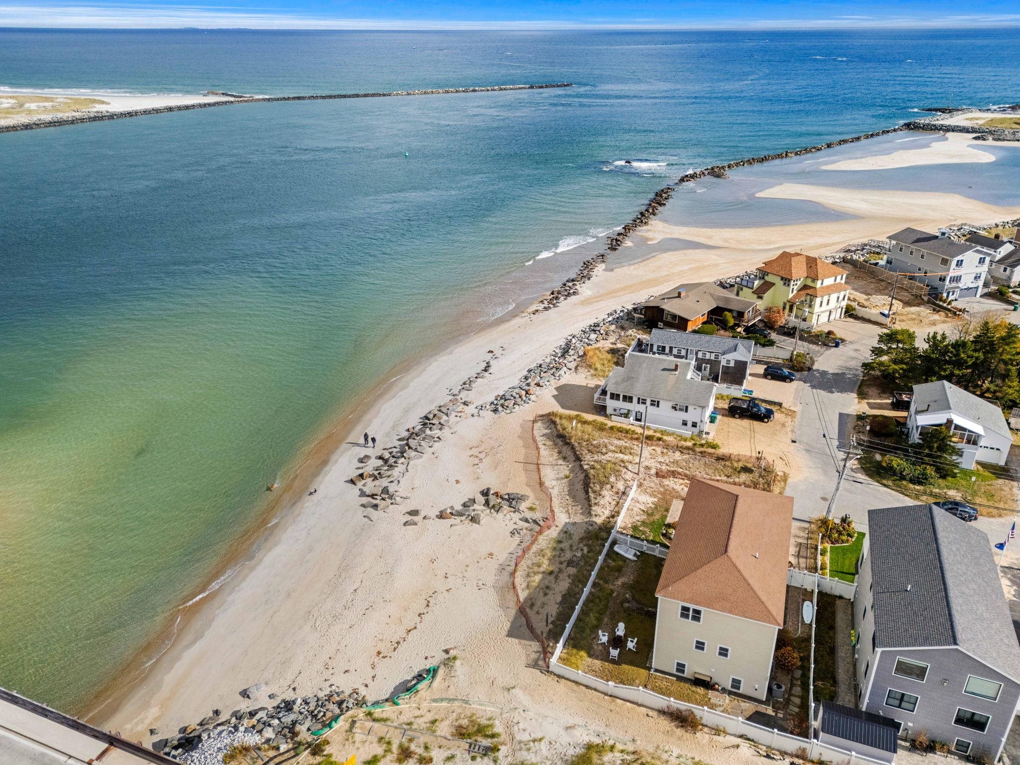 8 Portsmouth Ave, Seabrook, NH 03874