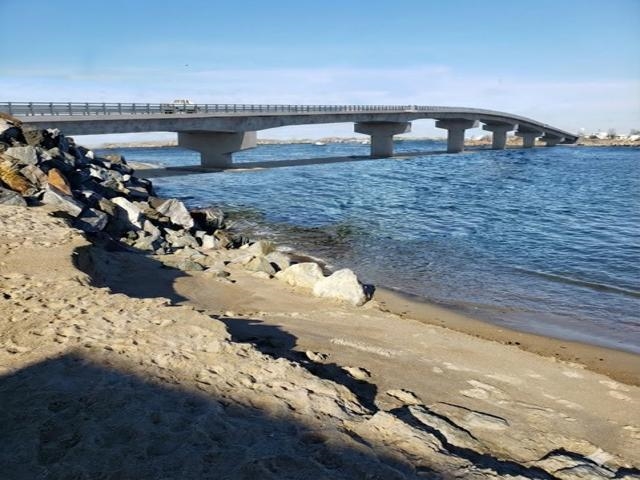 8 Portsmouth Ave, Seabrook, NH 03874