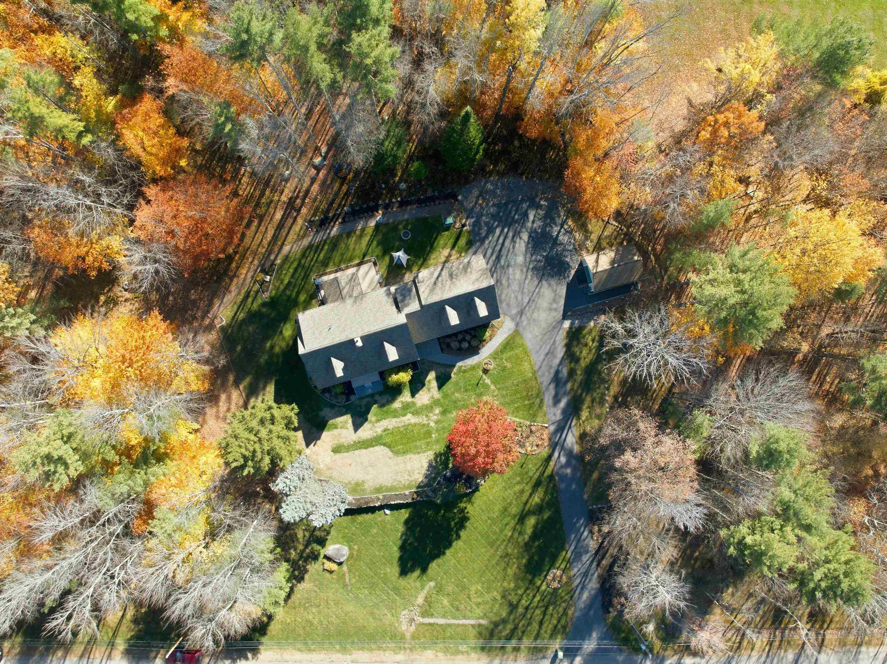 5 Clover Ridge Rd, Meredith, NH 03253