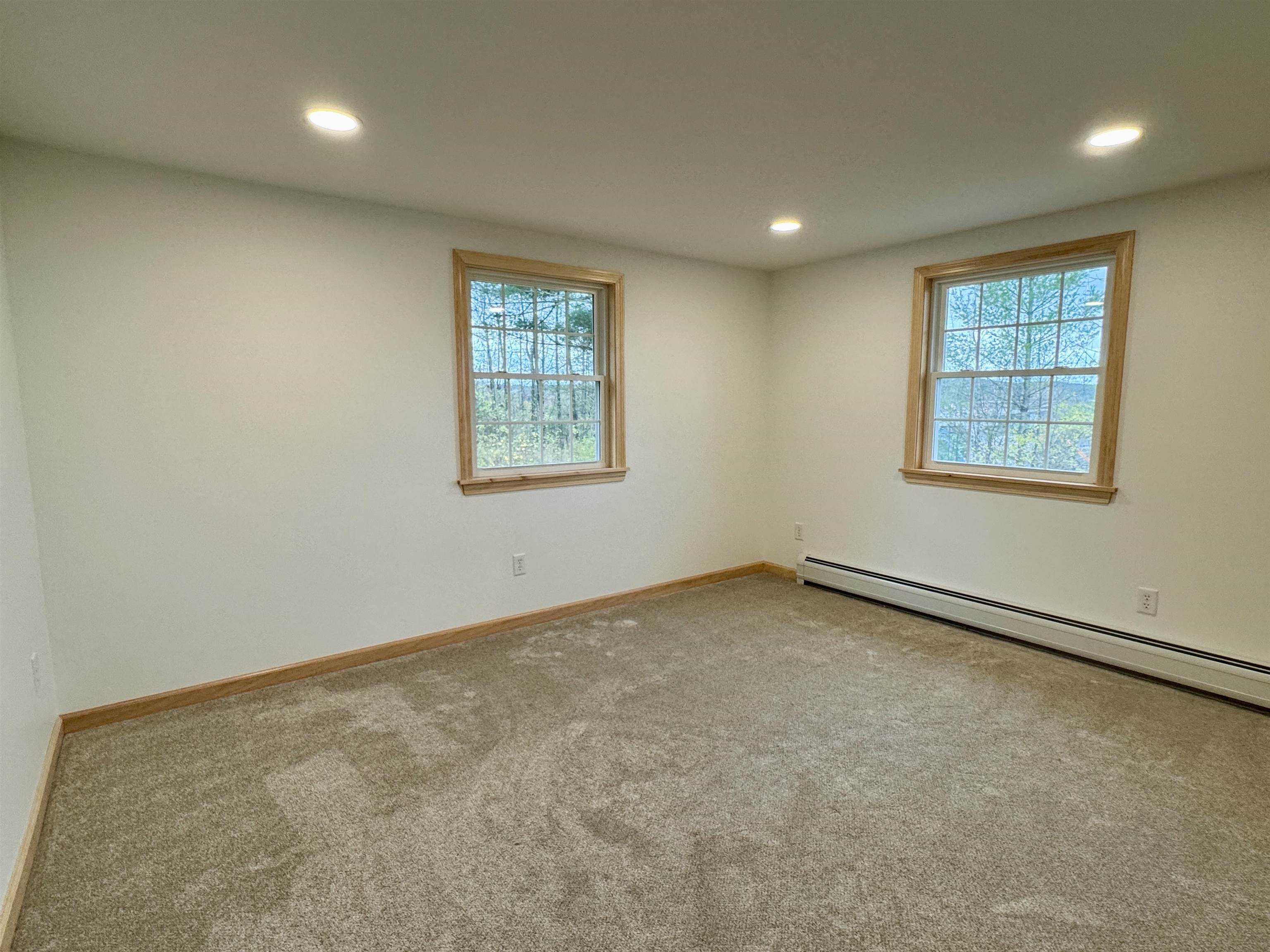 122 Raymond Ave, Newport, VT 05855