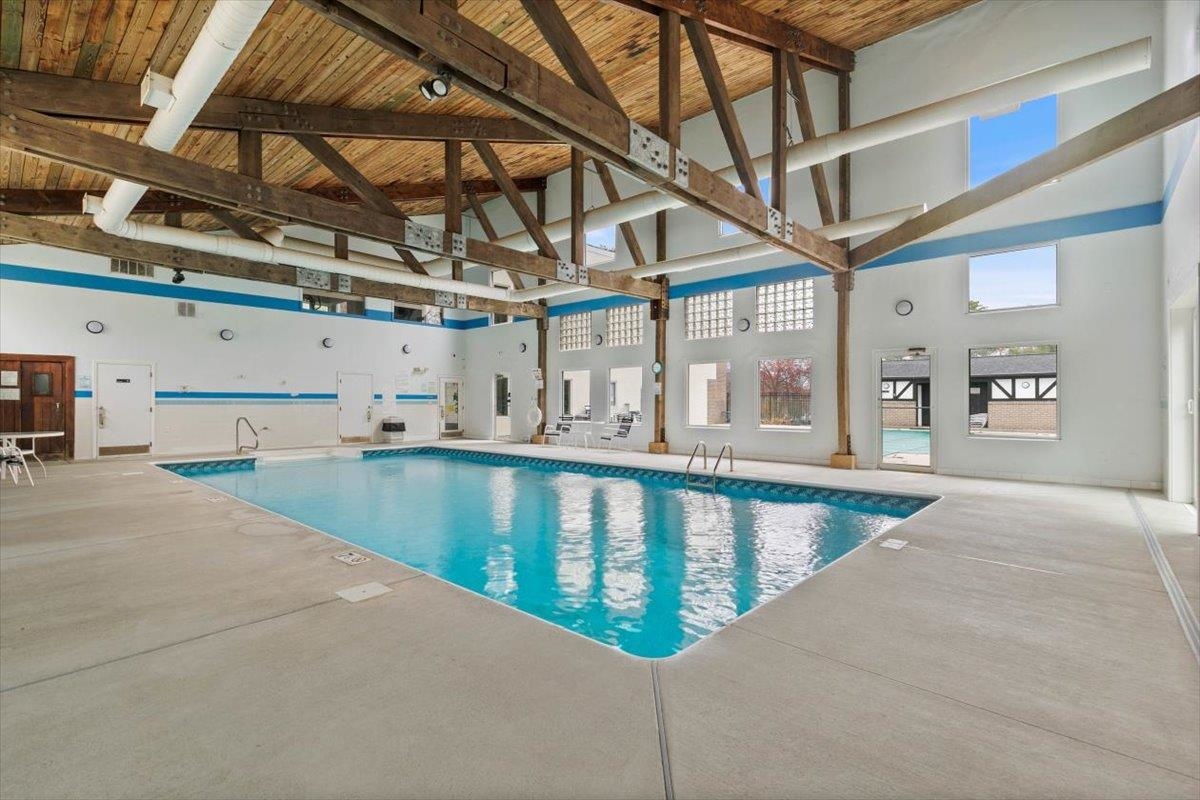 193 Fieldstone Dr, Londonderry, NH 03053