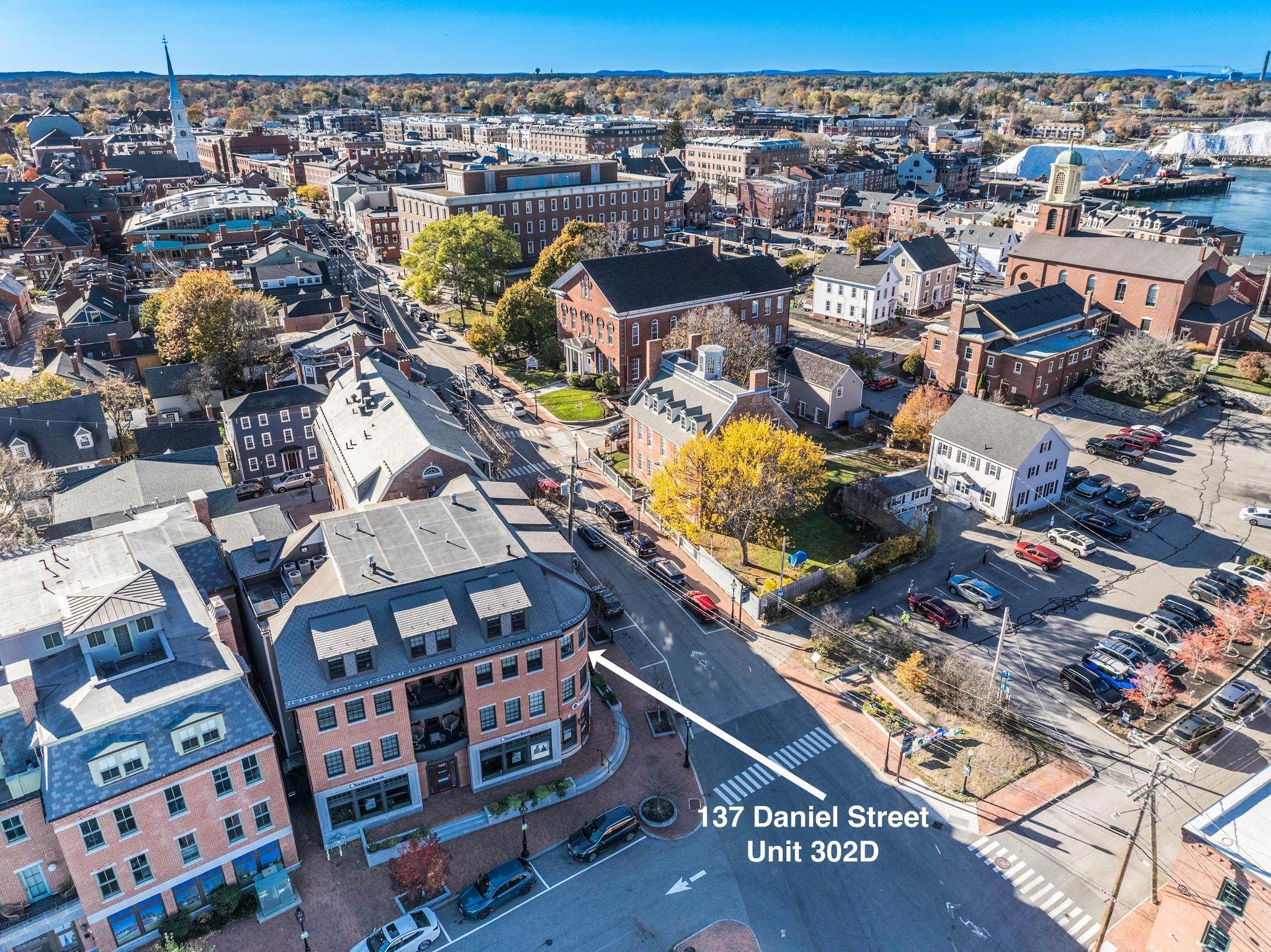 137 Daniel St, Portsmouth, NH 03801