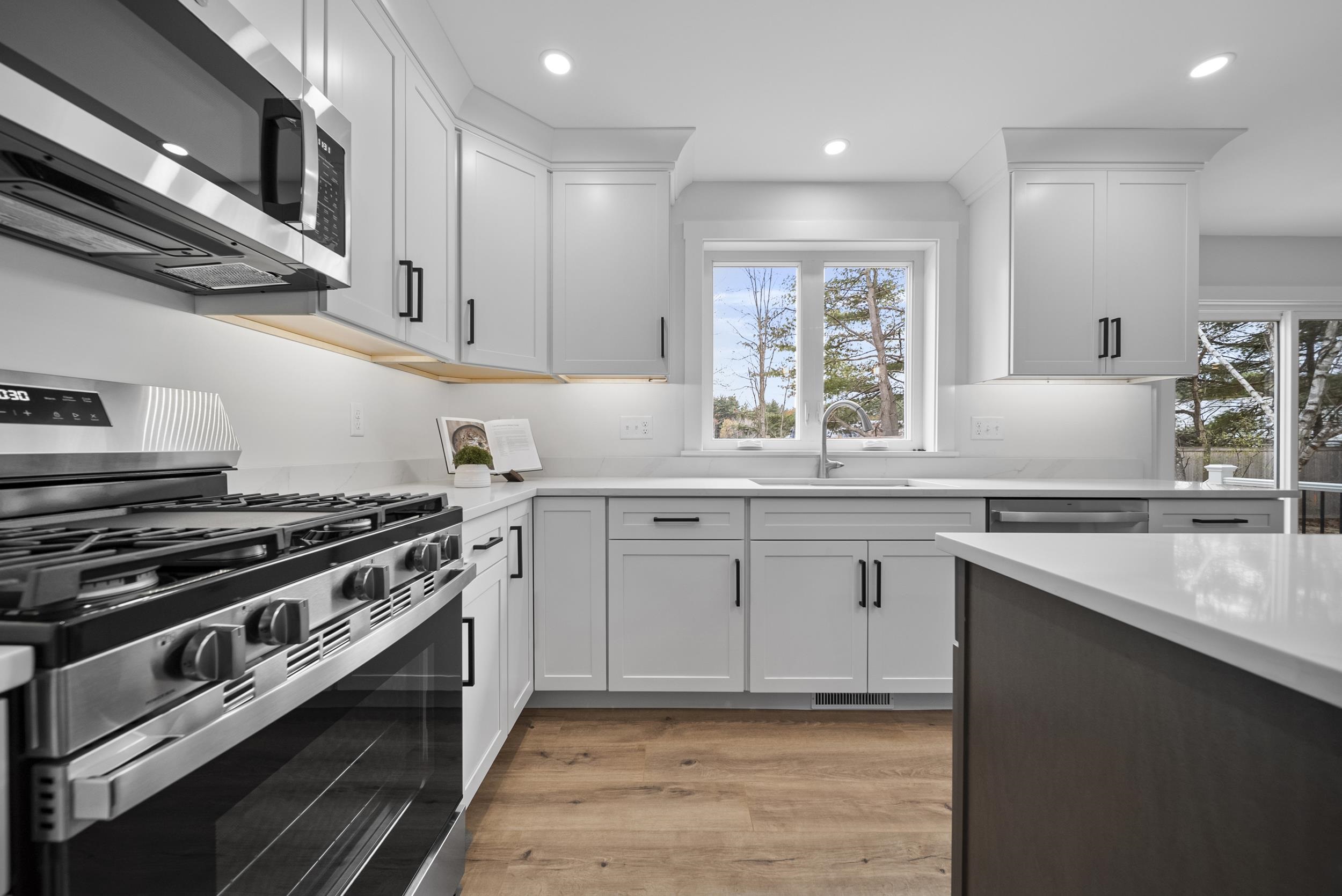 60 Geneva St, Manchester, NH 03102