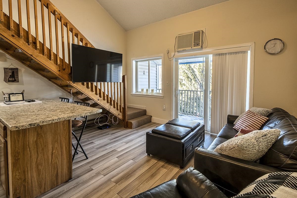 36 Lodge Rd, Lincoln, NH 03251