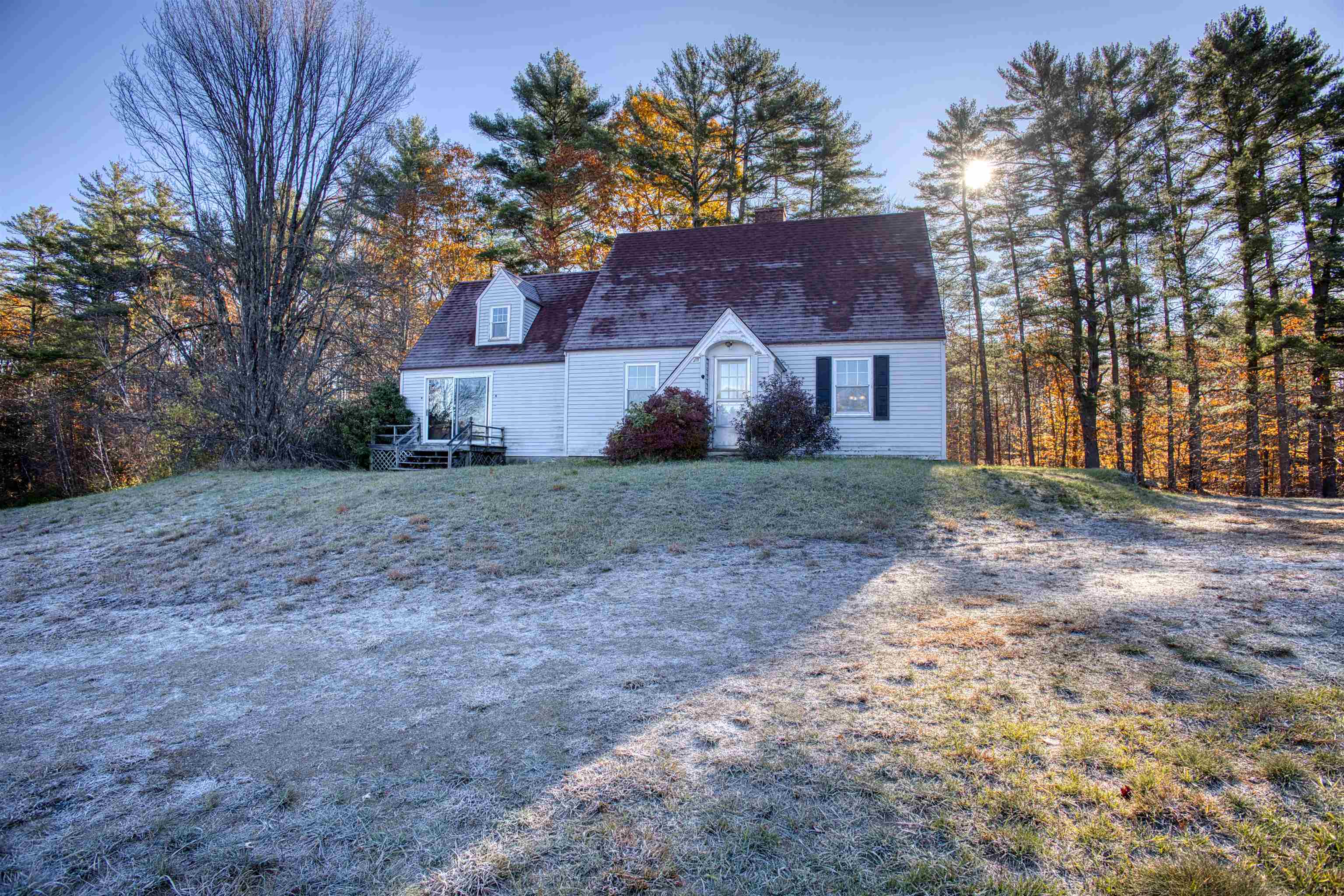 55 Pine River Rd, Effingham, NH 03882