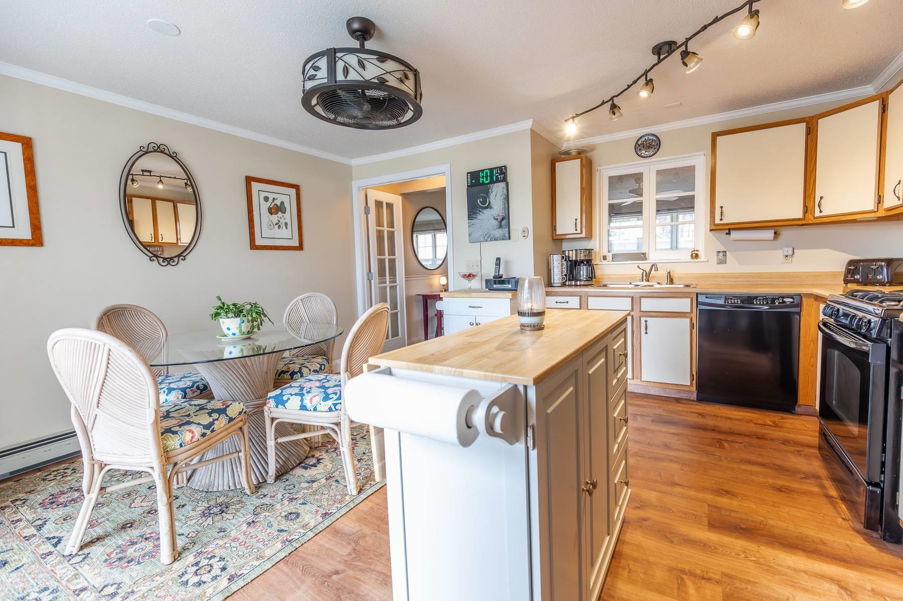 205 Southfield Ln, Peterborough, NH 03458