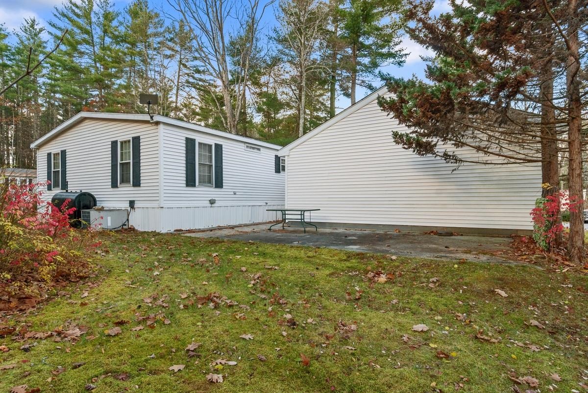 10 Erin Ln, Rochester, NH 03868