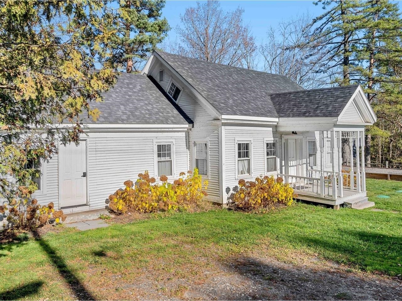 Photo 4 of Single family home for sale at 38 Beach Rd, Greensboro, VT 05841 | MLS# 5069071 | Listing updated on 2026-09-14