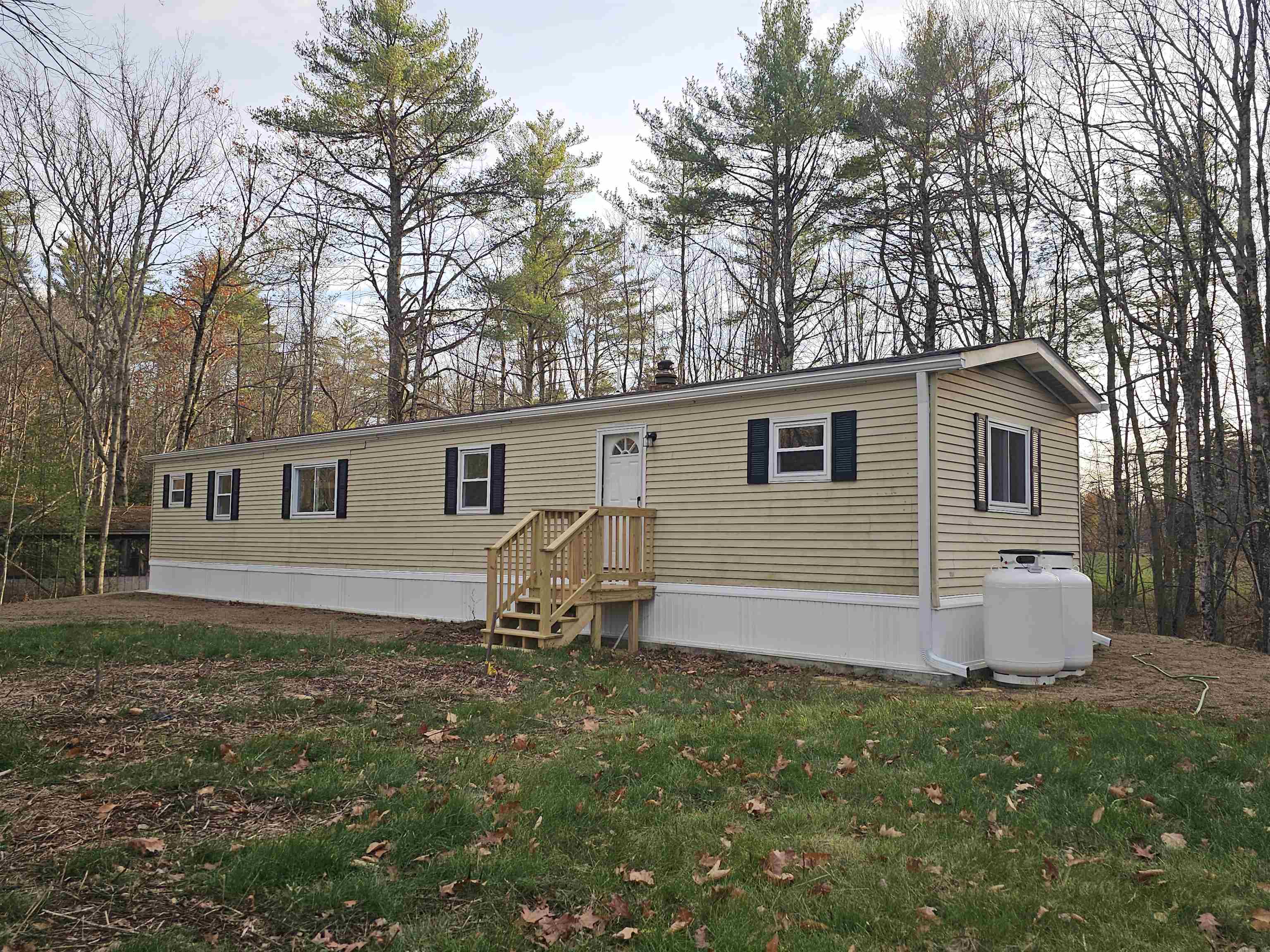 11 Gray Rd, Barnstead, NH 03225