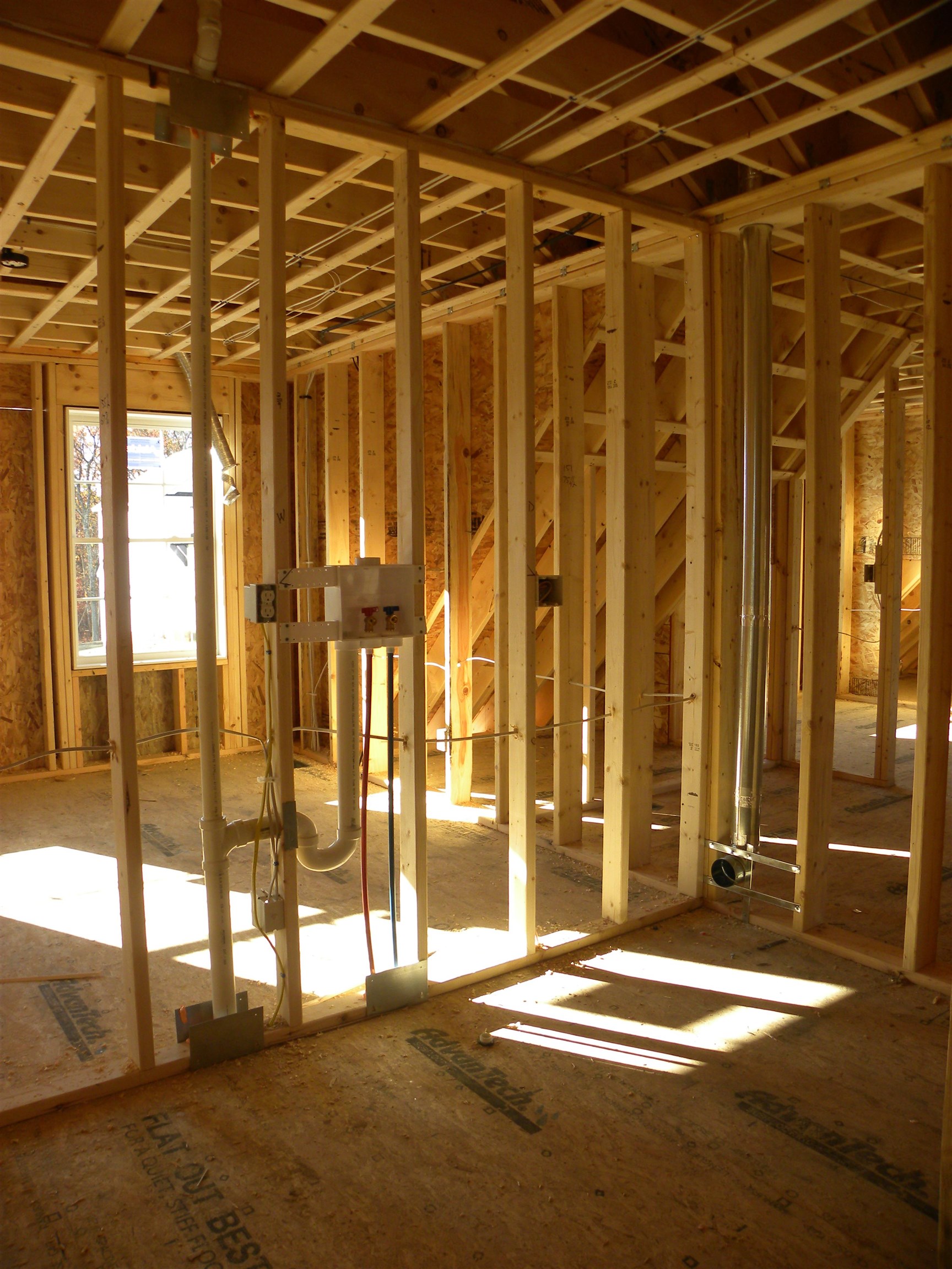 310 Karatzas Ave, Manchester, NH 03104