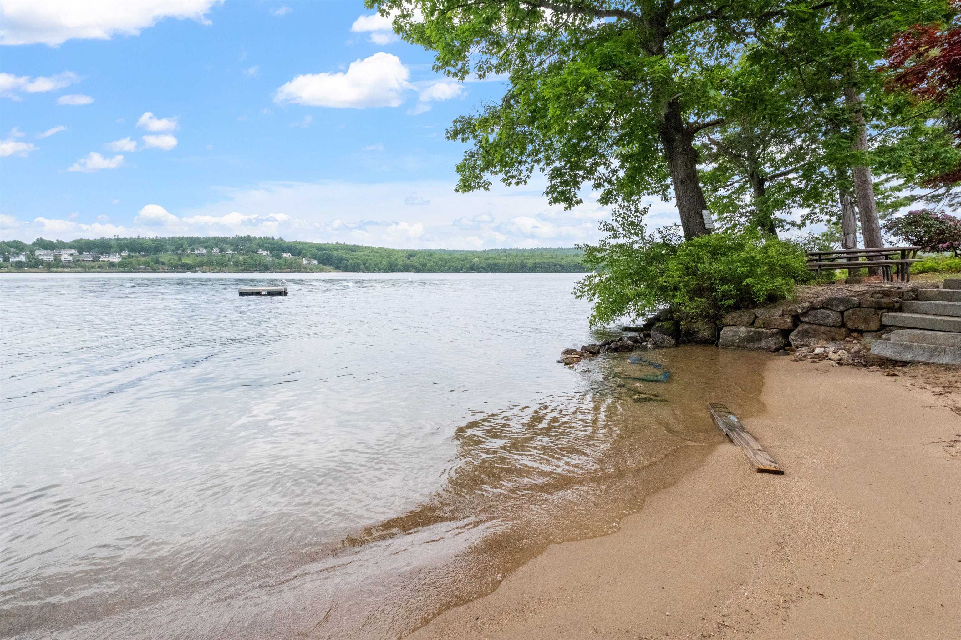 738 Weirs Blvd, Laconia, NH 03246