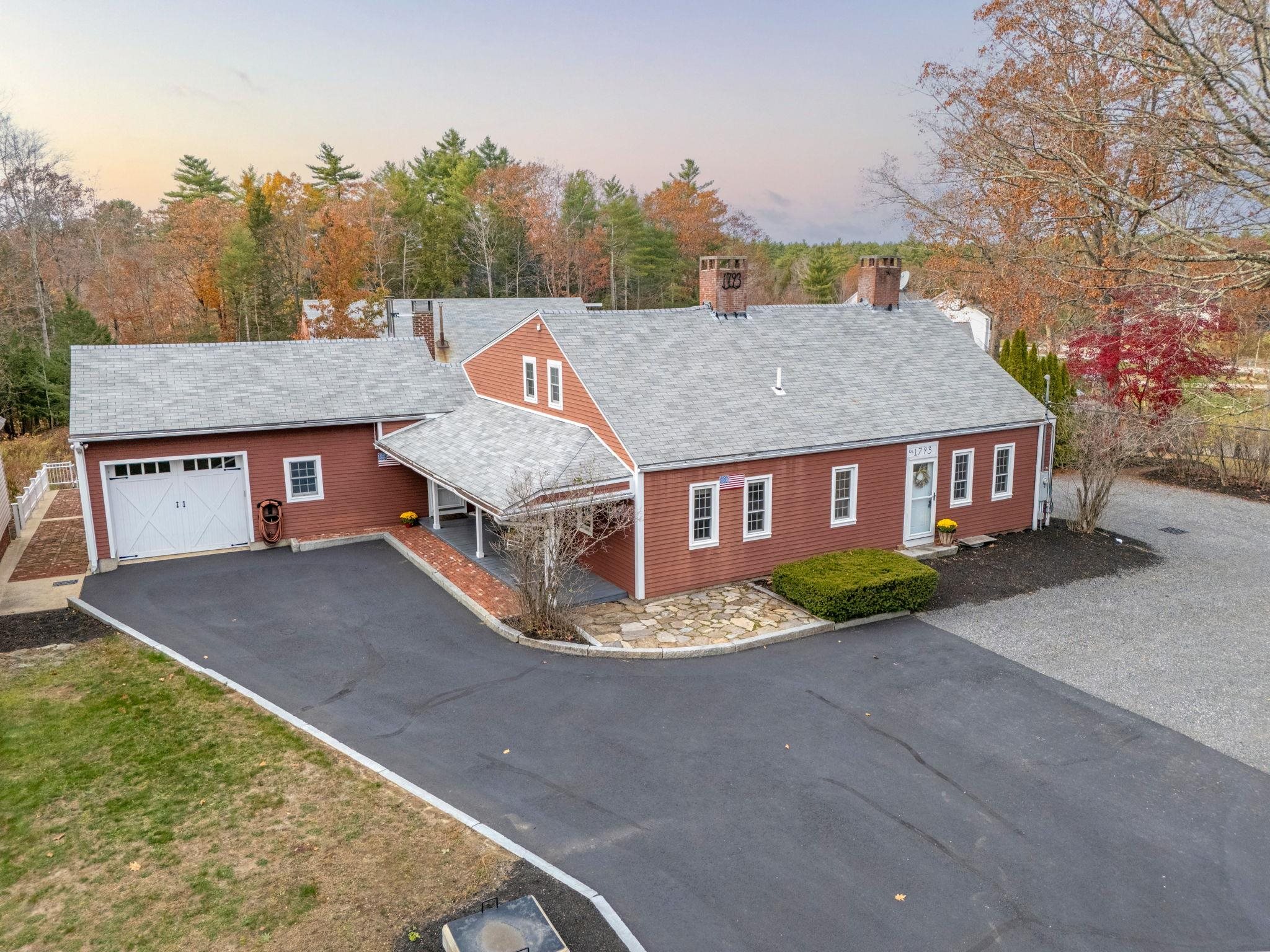 27 Old State Rd, Epping, NH 03042