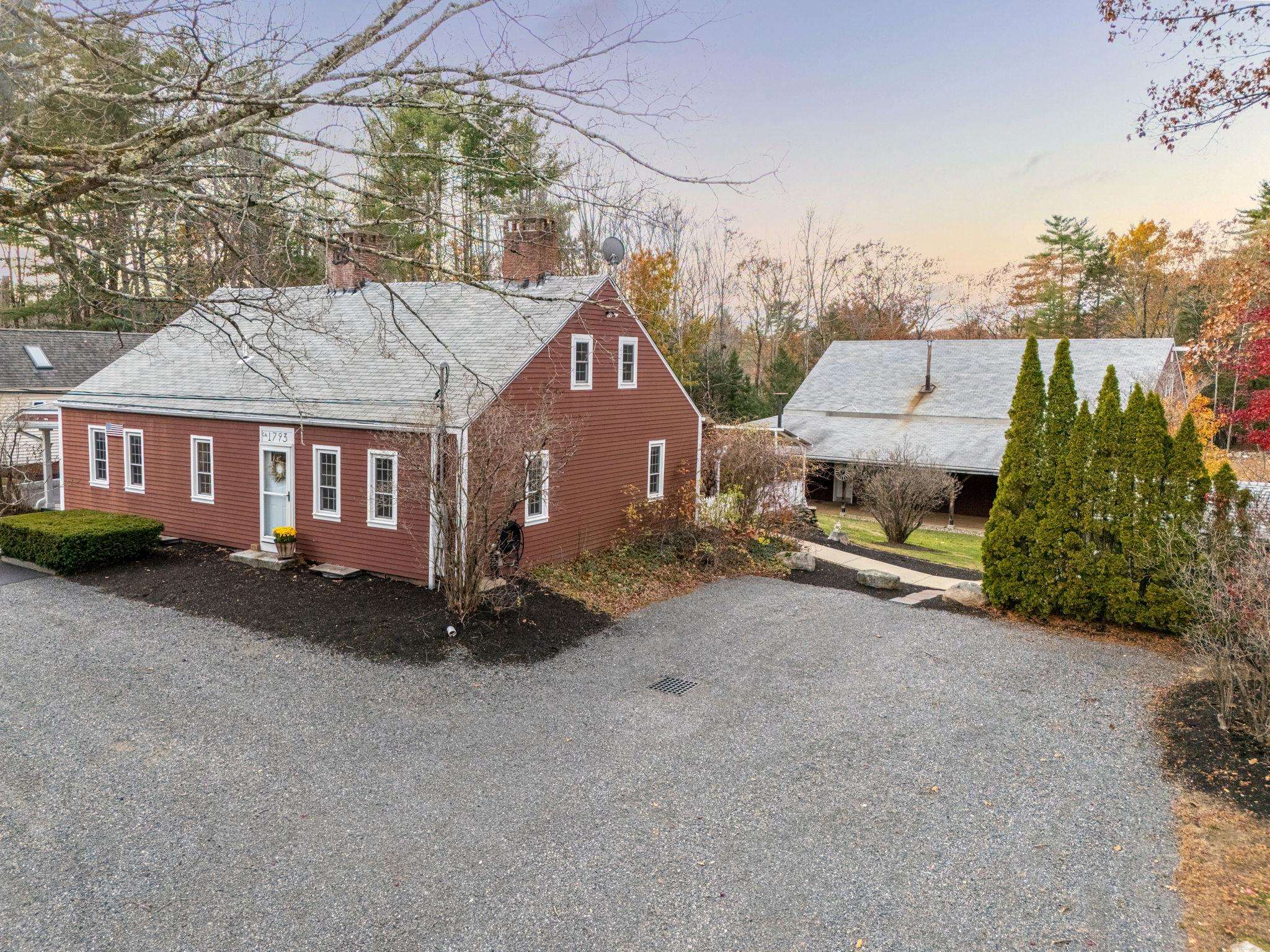 27 Old State Rd, Epping, NH 03042