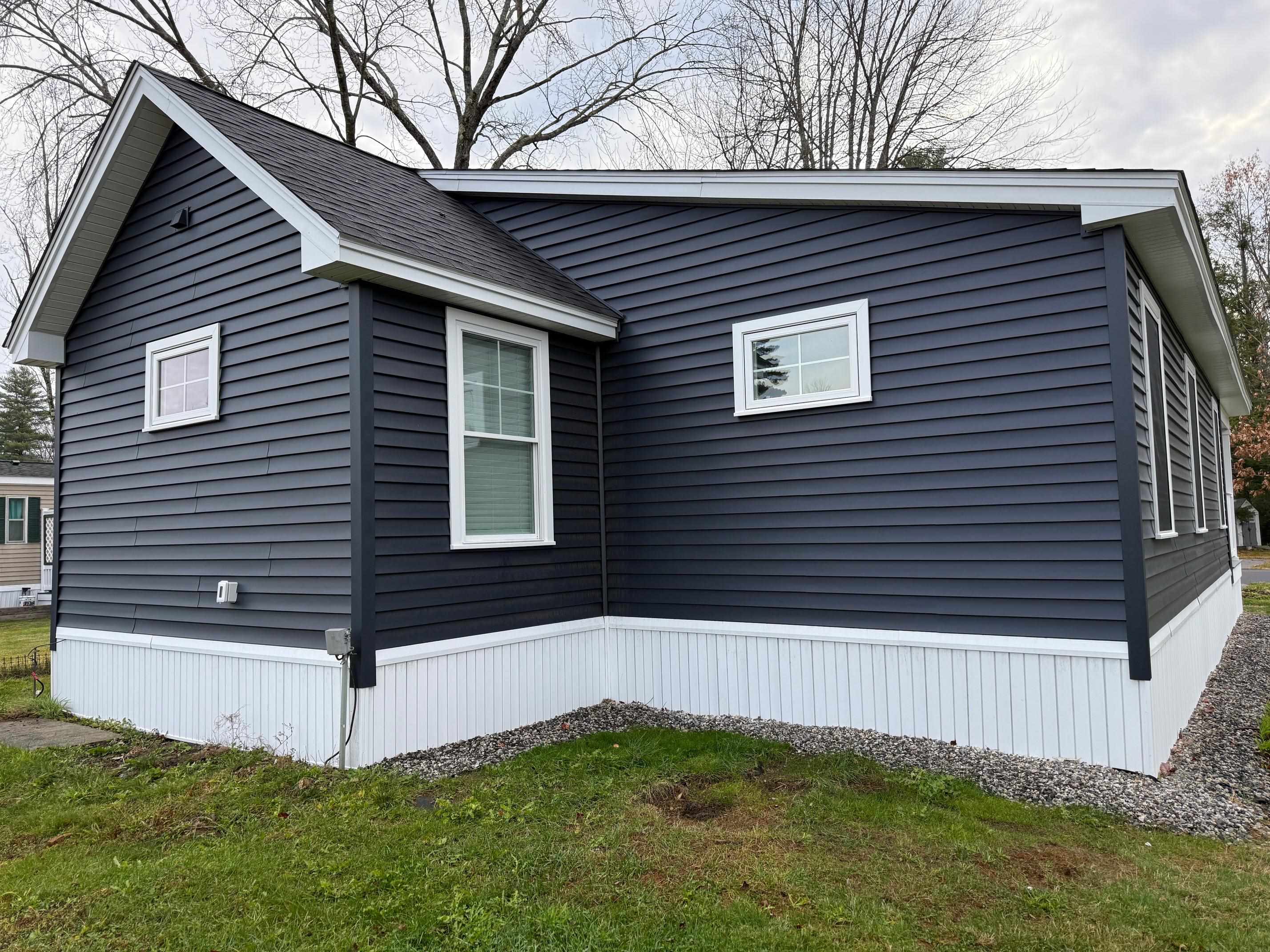 14 South Emperor Dr, Concord, NH 03303