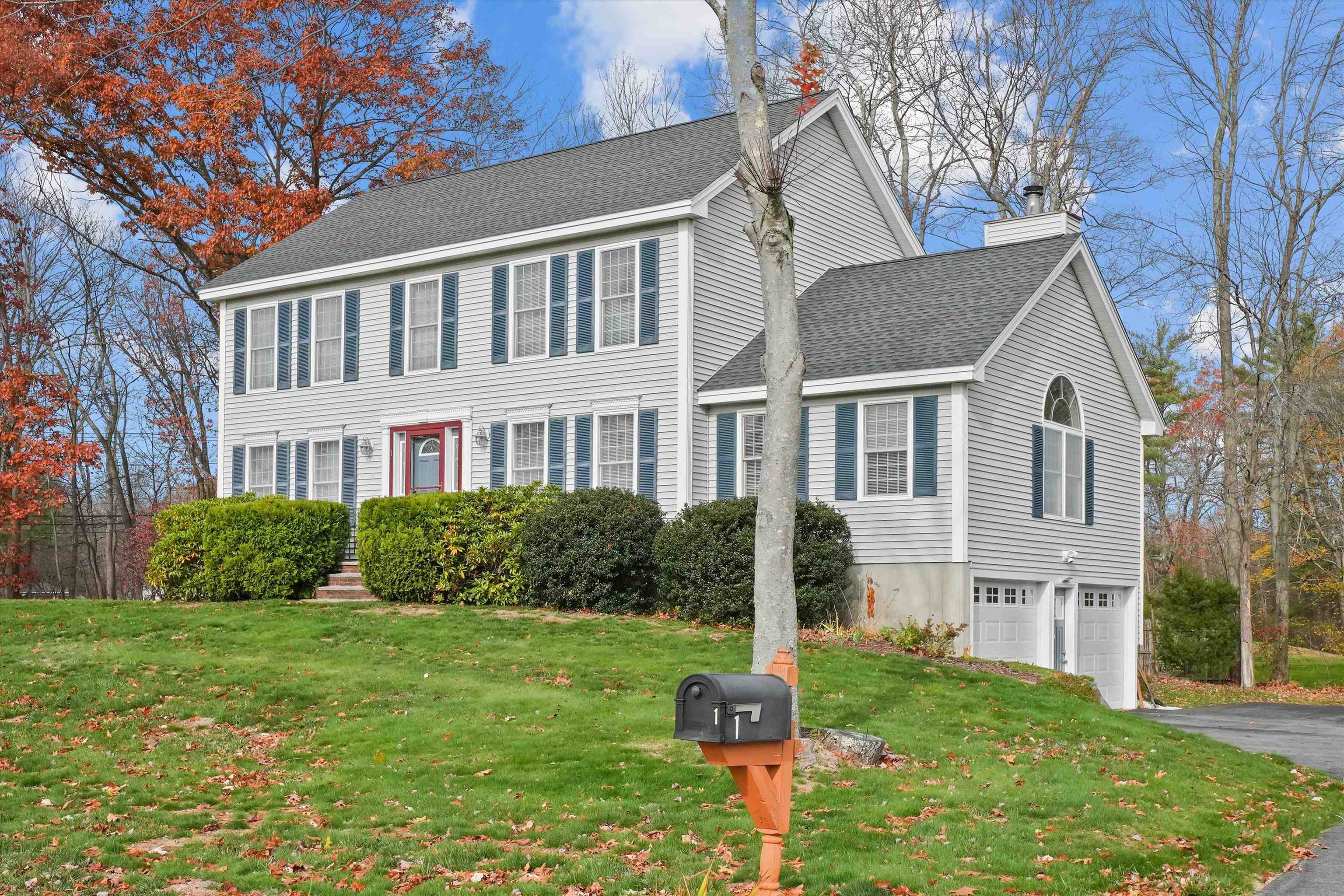 MLS 5069326: 1 Ballard Lane, Salem NH