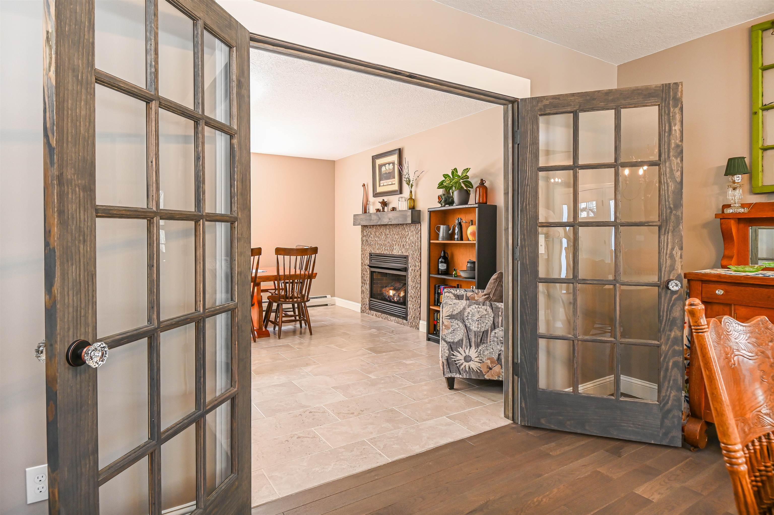 dining room to family room