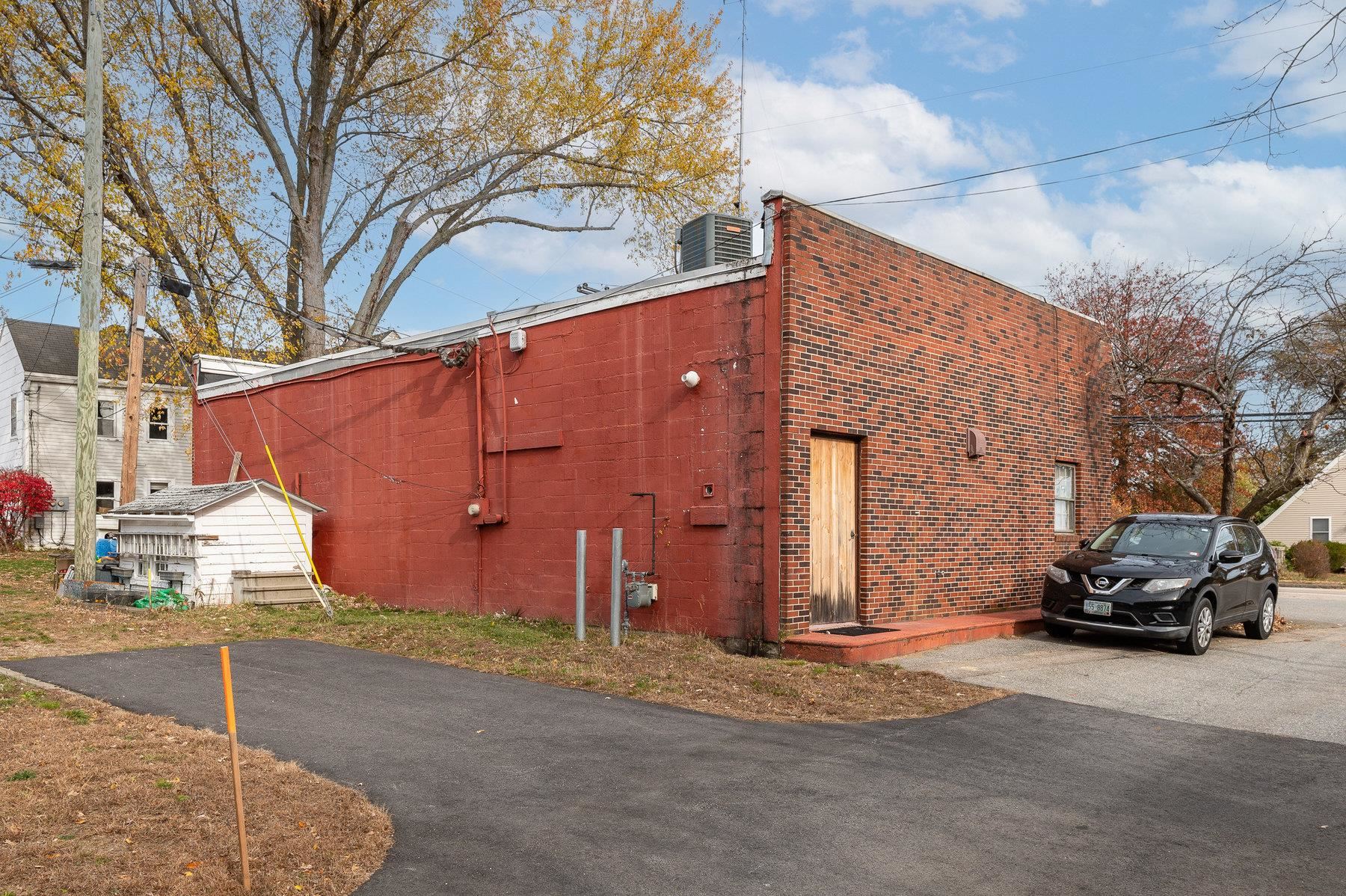 1290 Woodbury Ave, Portsmouth, NH 03801