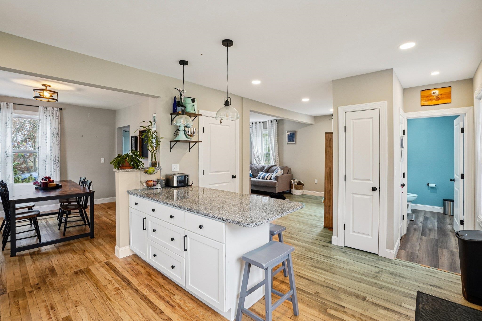 MLS 5069515: 7 Hadley Road, Merrimack NH