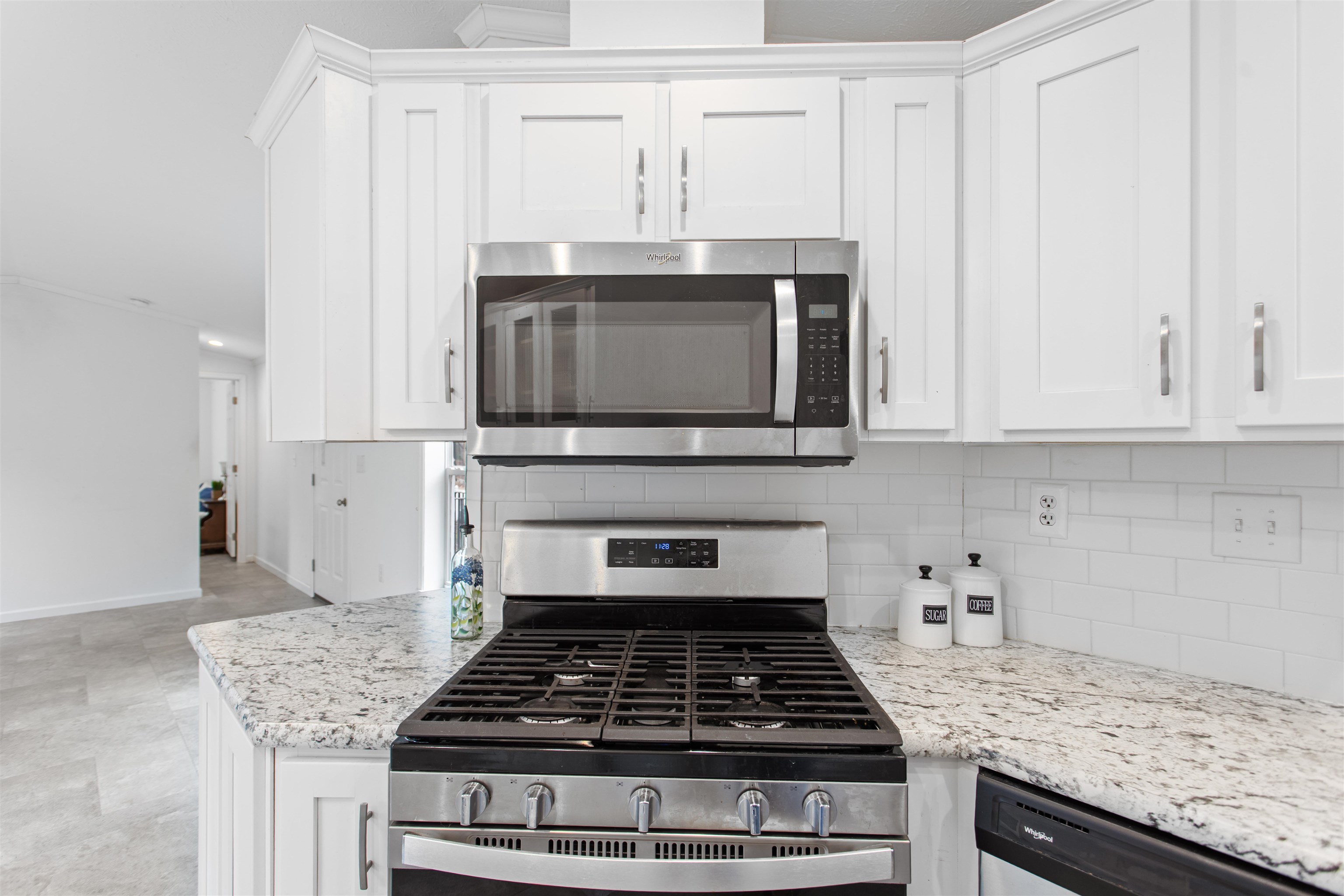 52 Little Falls Bridge Rd, Rochester, NH 03867