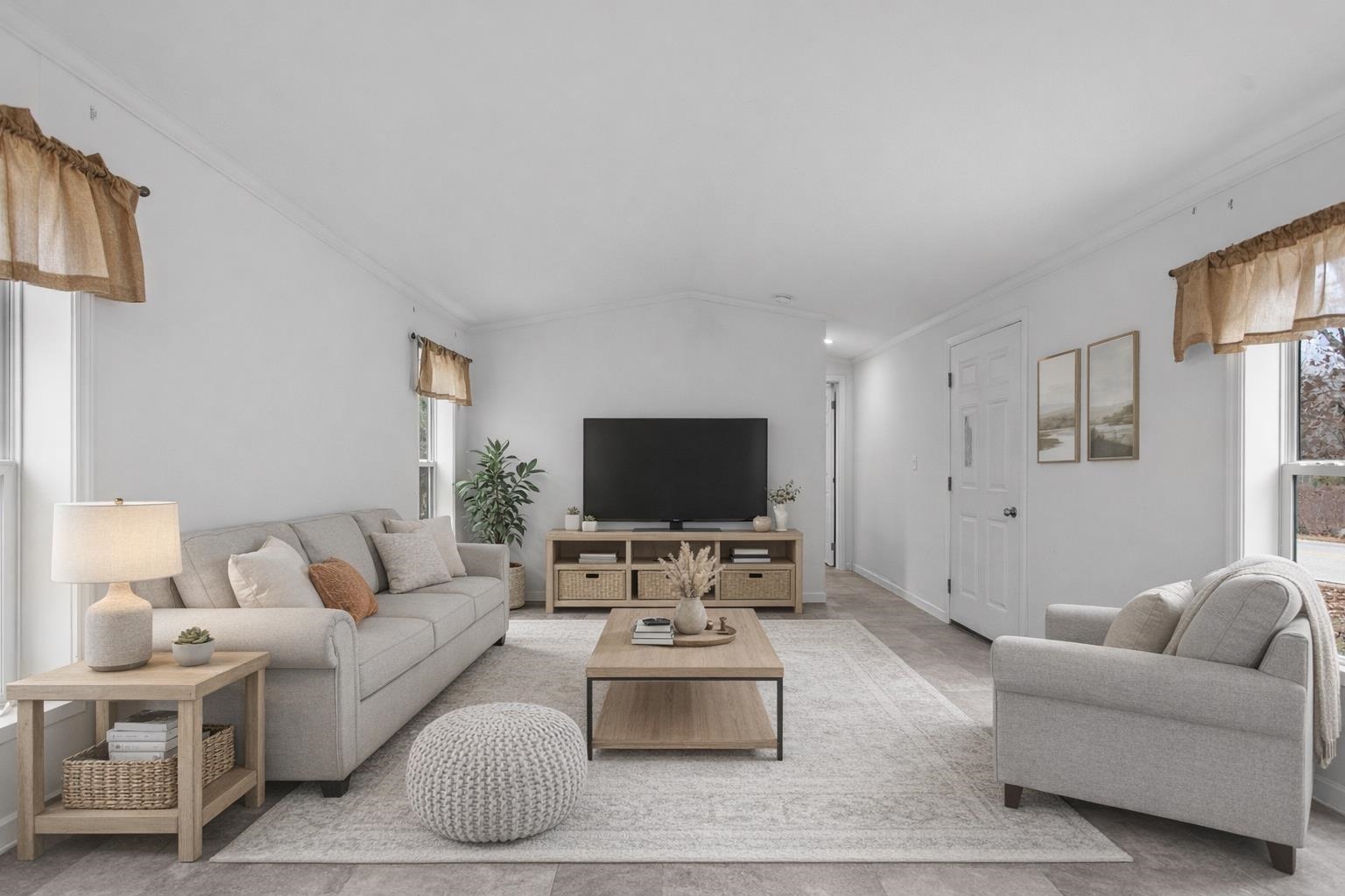 52 Little Falls Bridge Rd, Rochester, NH 03867