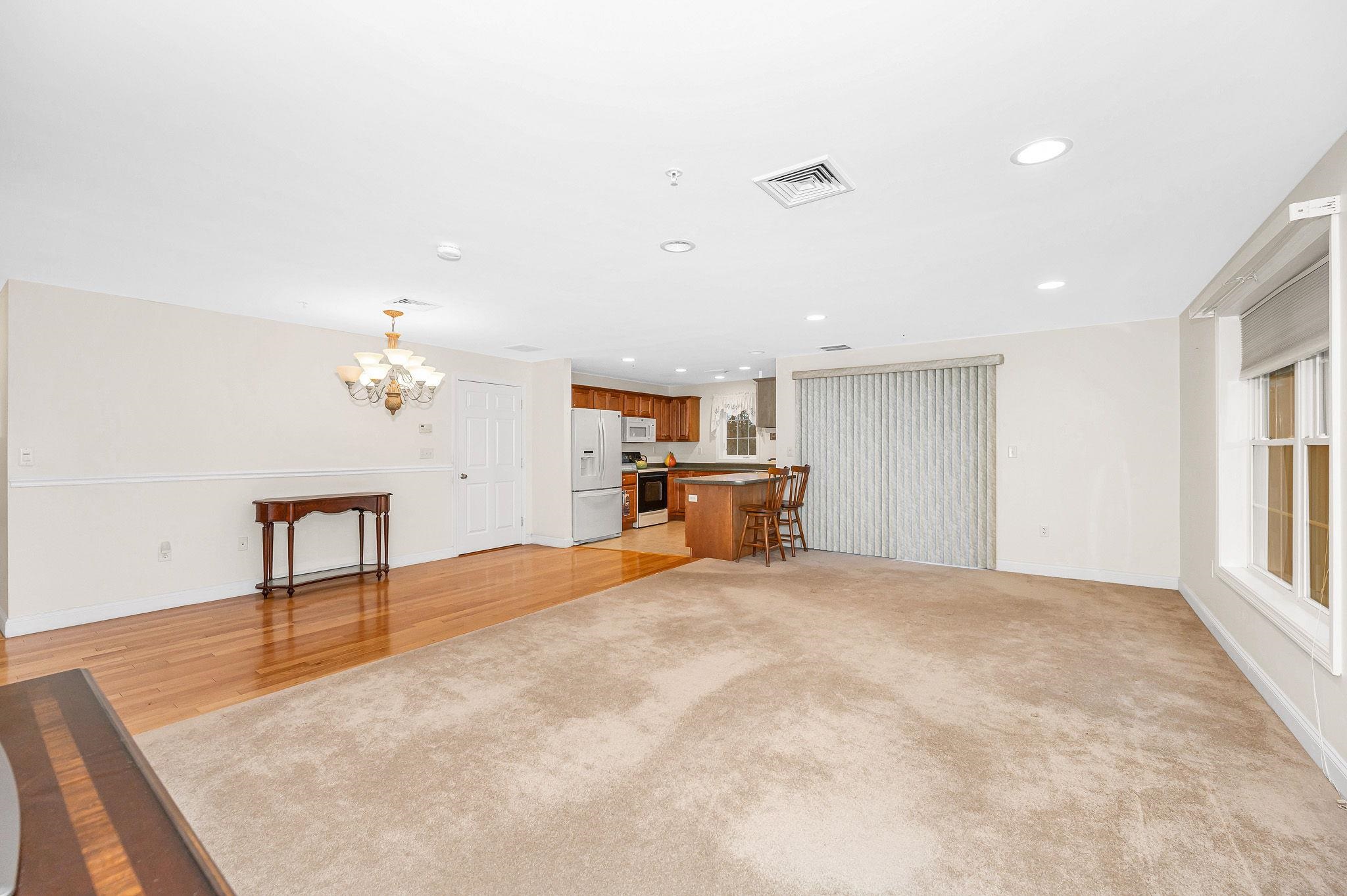 59 Cluff Rd, Salem, NH 03079